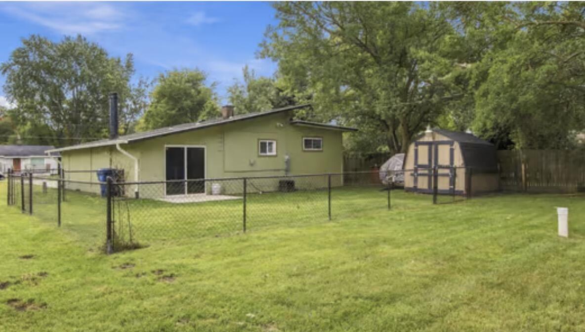 1526 Reeder Avenue Benton Harbor MI 49022