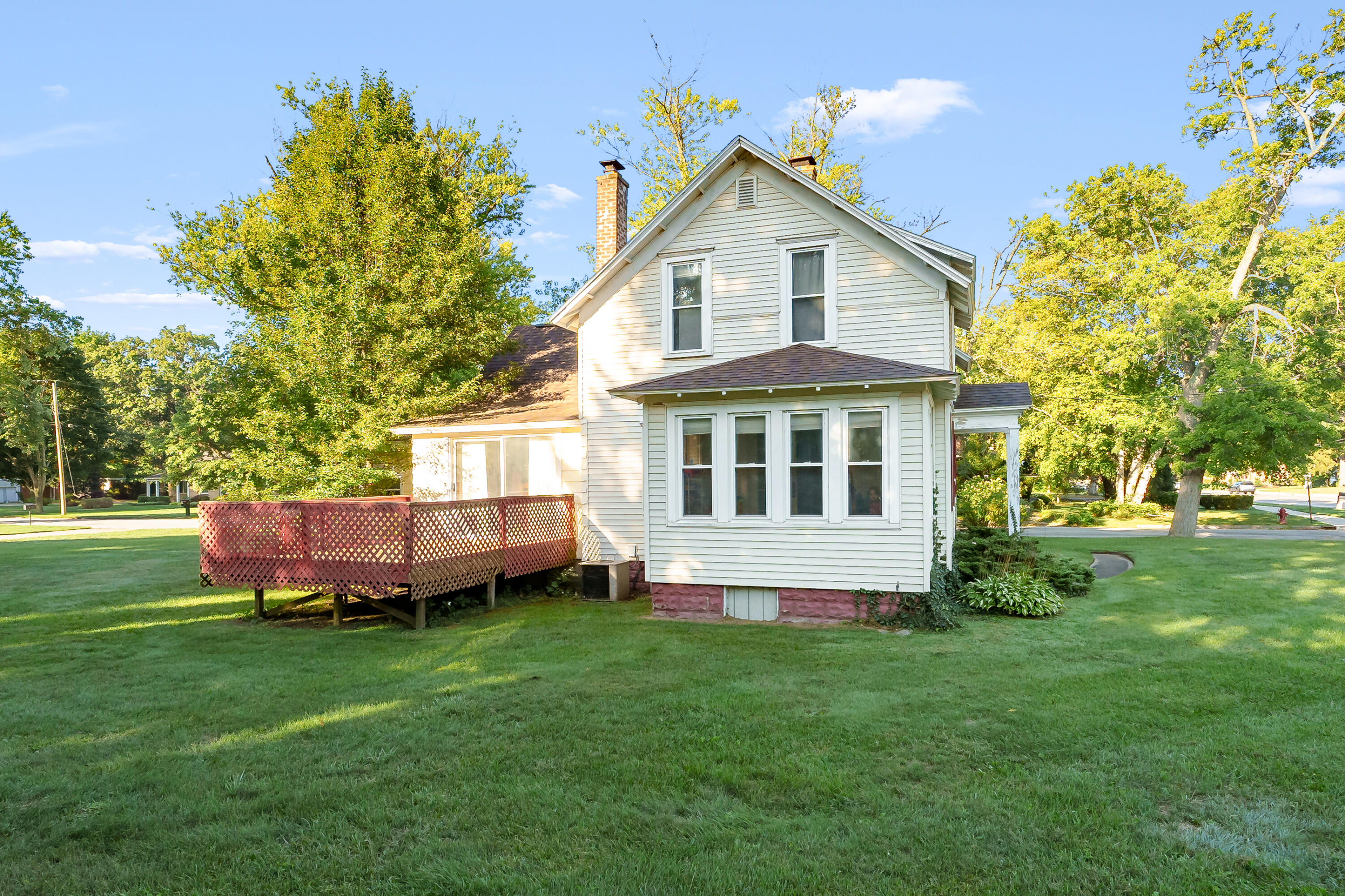398 W Napier Avenue Benton Harbor MI 49022
