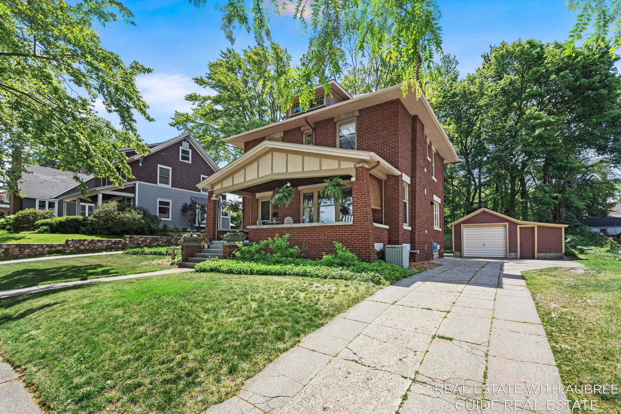16 E 23rd Street Holland MI 49423