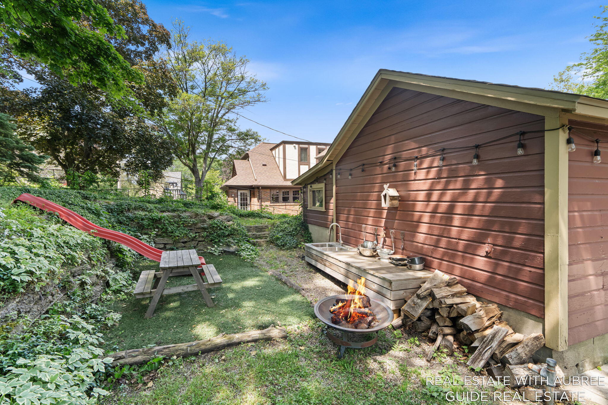 16 E 23rd Street Holland MI 49423