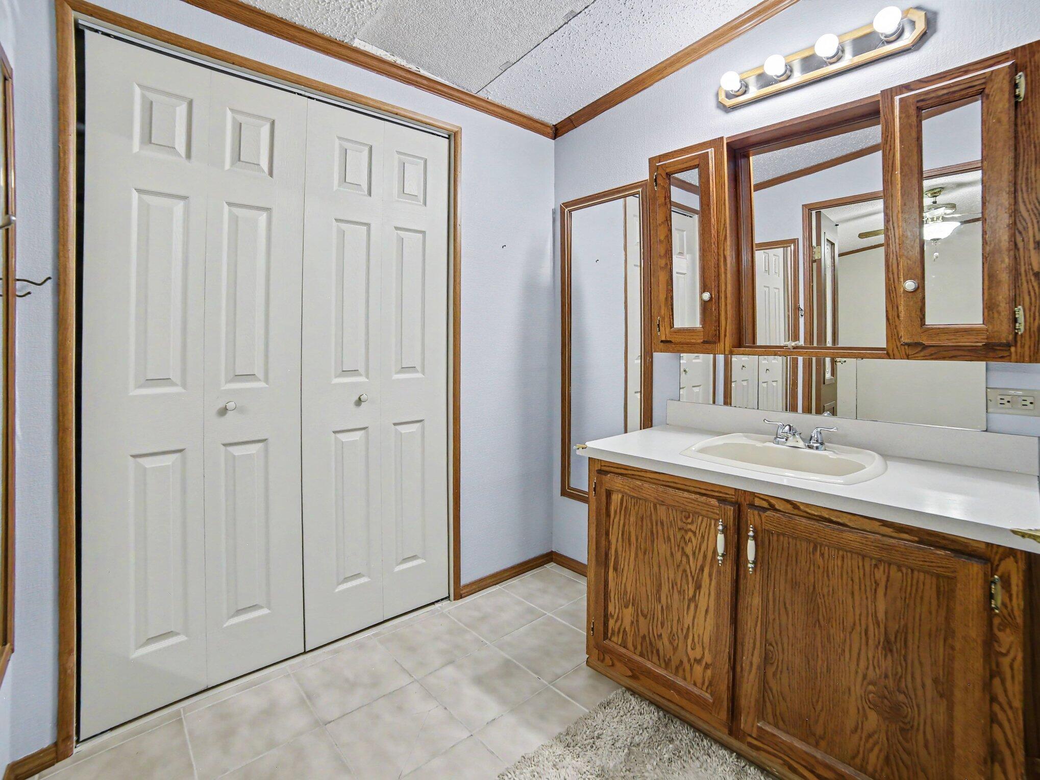 3628 W Forest Hill Circle Ludington MI 49431