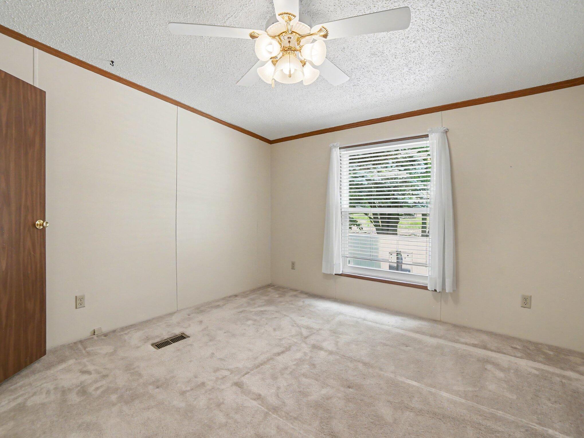 3628 W Forest Hill Circle Ludington MI 49431