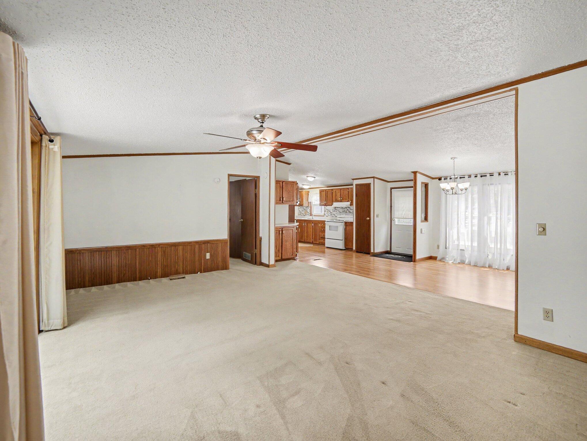 3628 W Forest Hill Circle Ludington MI 49431
