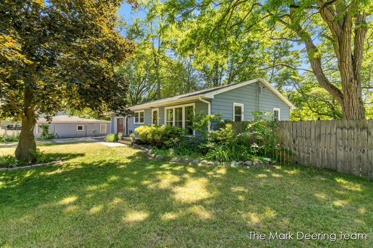 107 Elm Street Allegan MI 49010