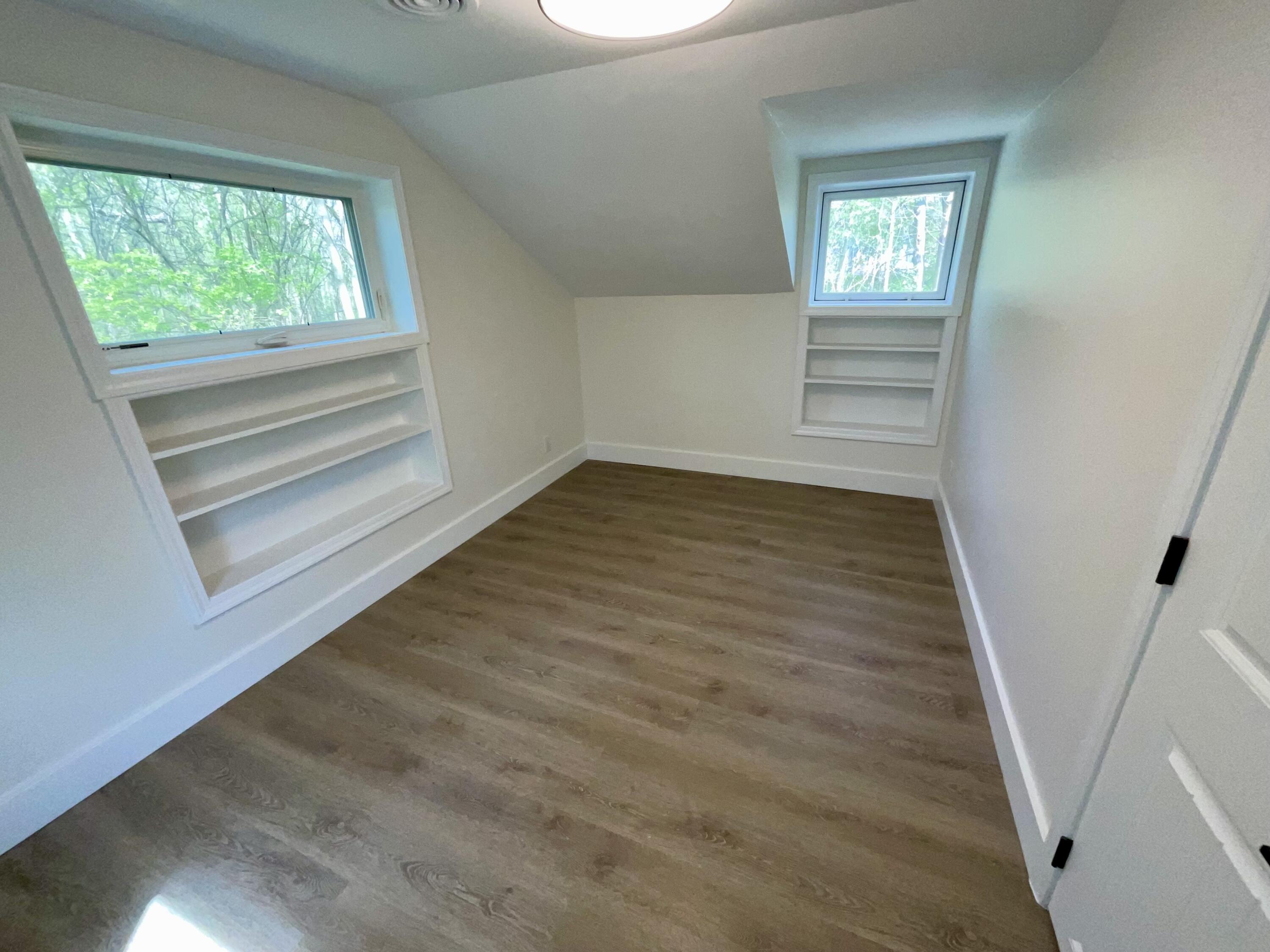 2737 Meadowvale Drive SE Grand Rapids MI 49506