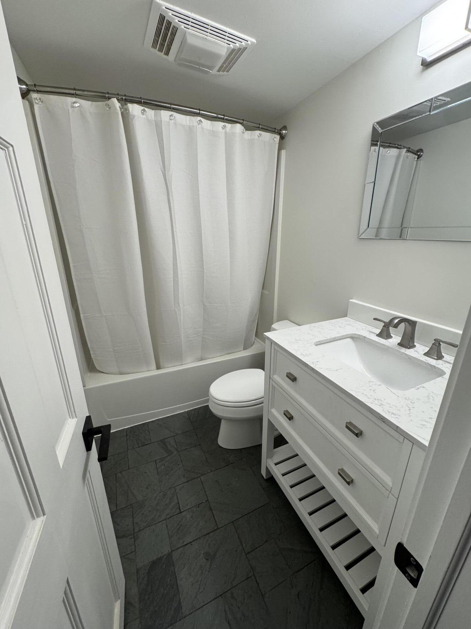 2737 Meadowvale Drive SE Grand Rapids MI 49506