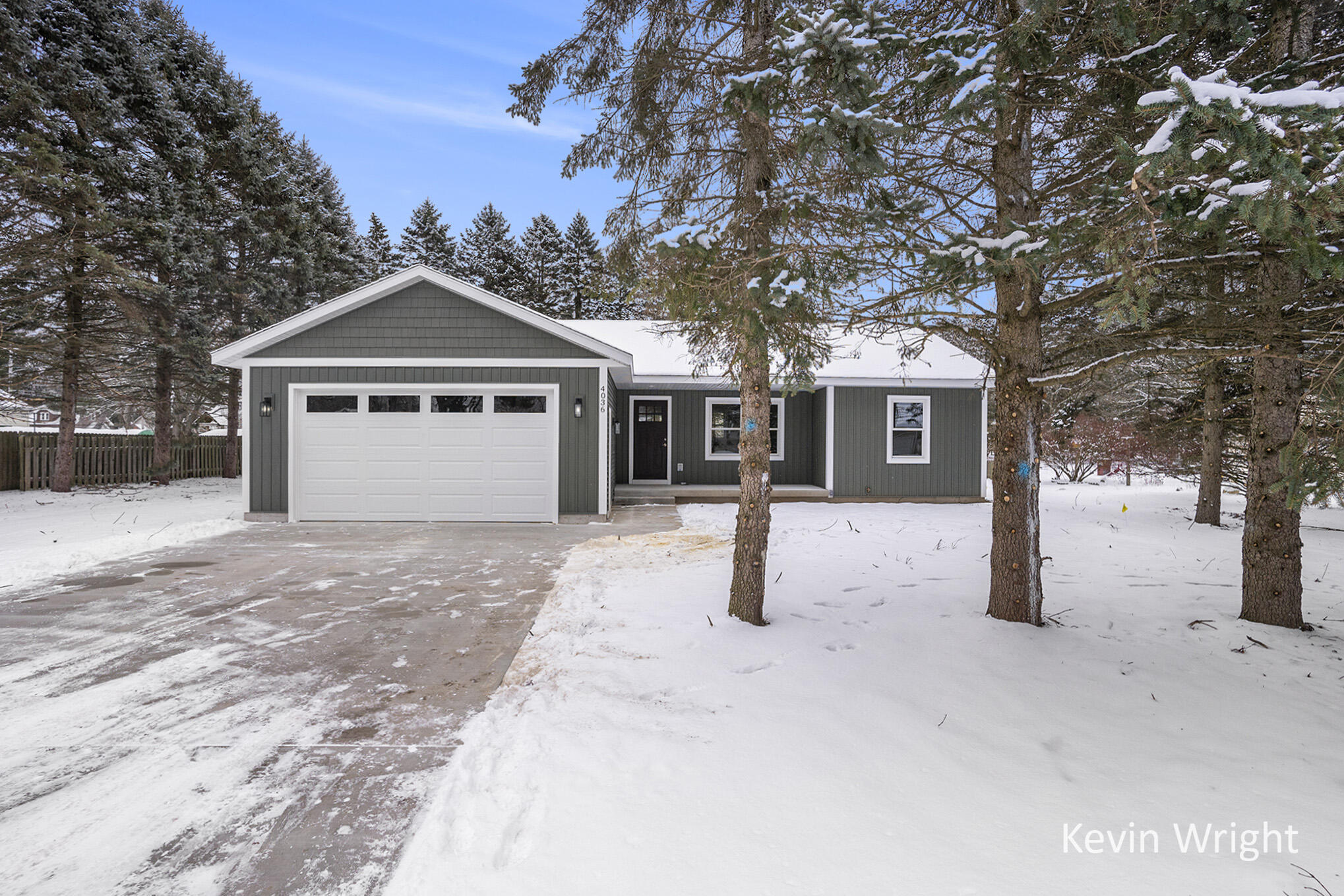877 Amity Avenue Muskegon MI 49442
