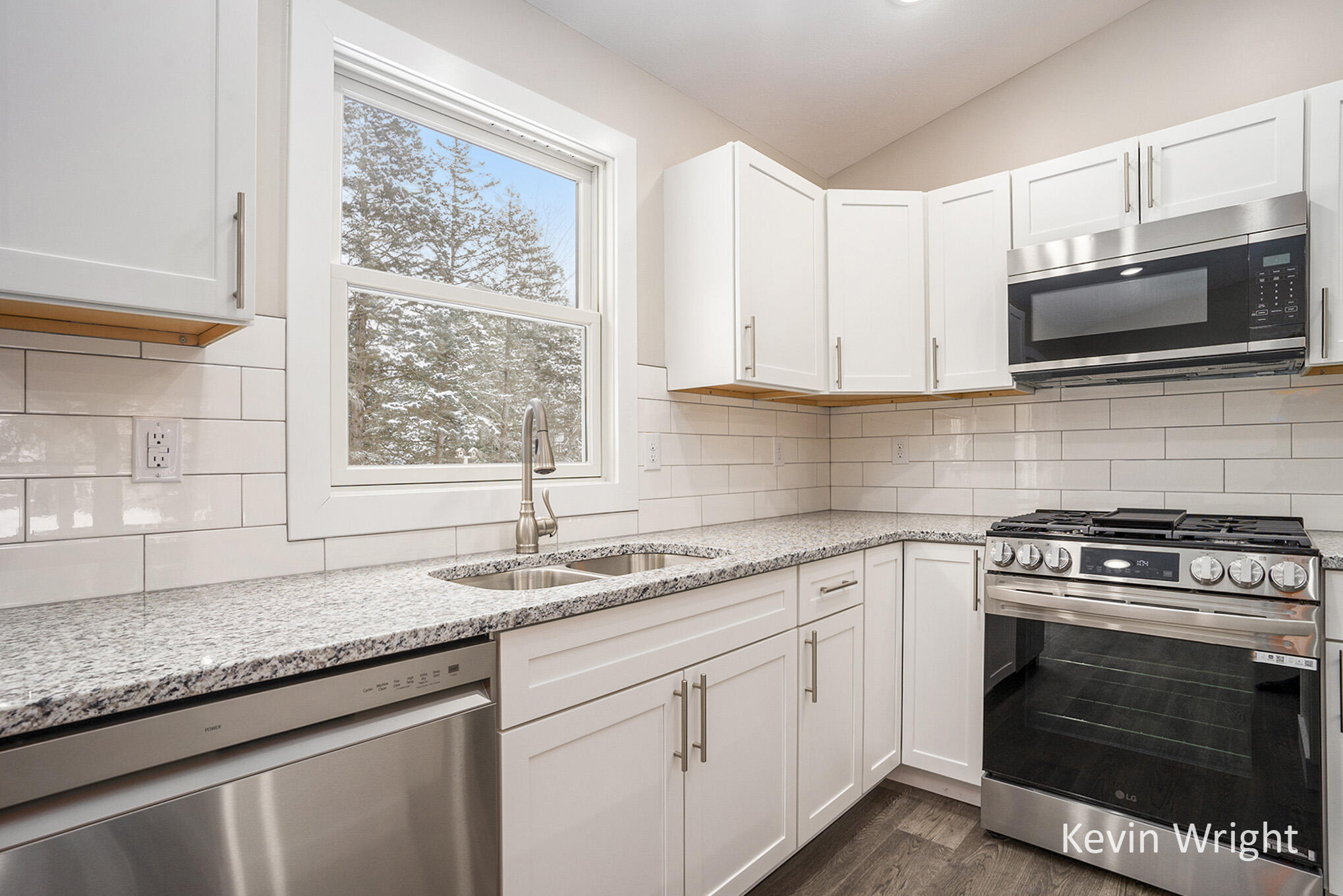 877 Amity Avenue Muskegon MI 49442