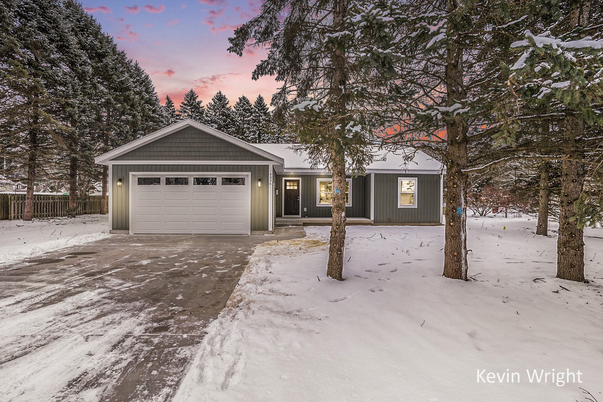 877 Amity Avenue Muskegon MI 49442