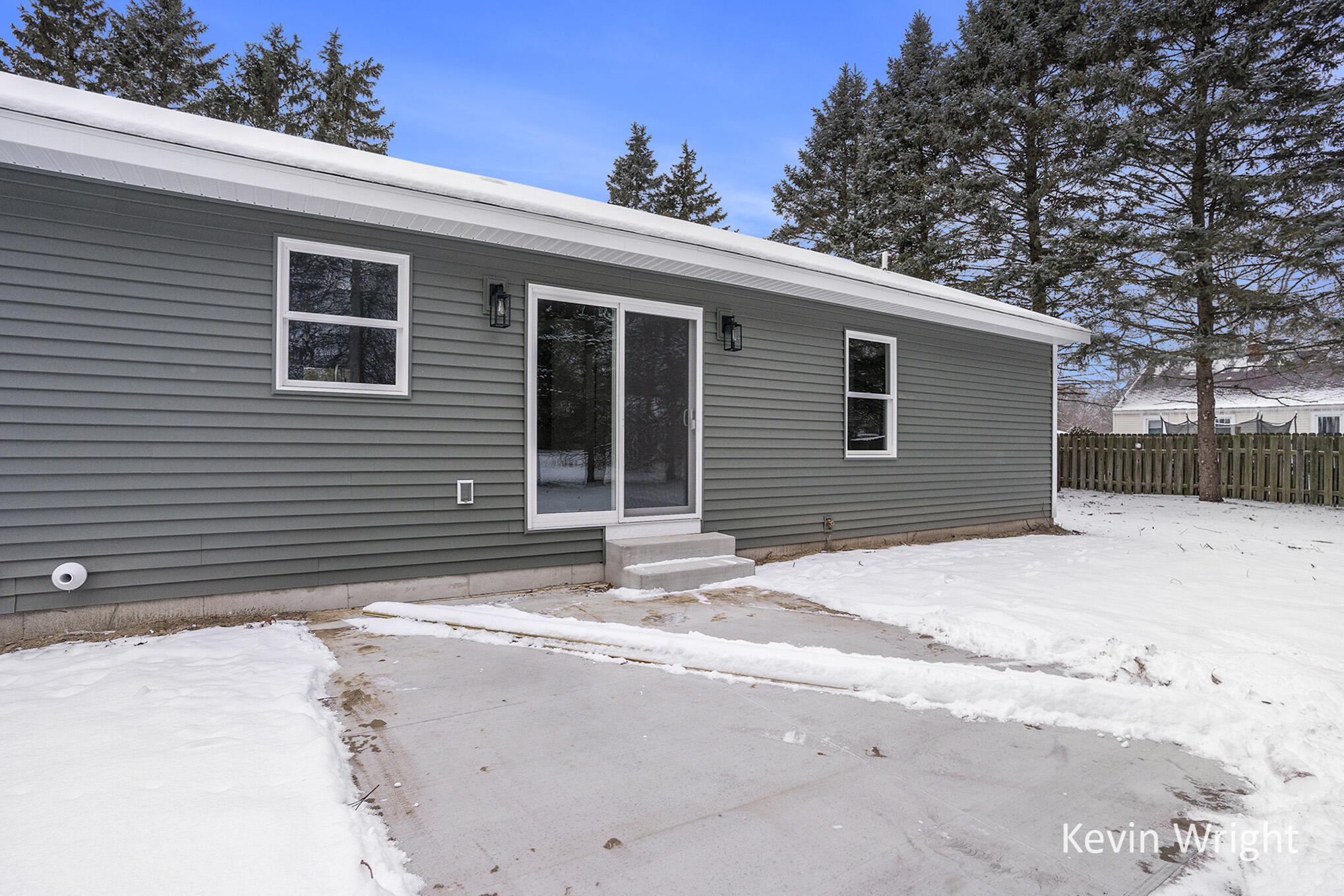 877 Amity Avenue Muskegon MI 49442
