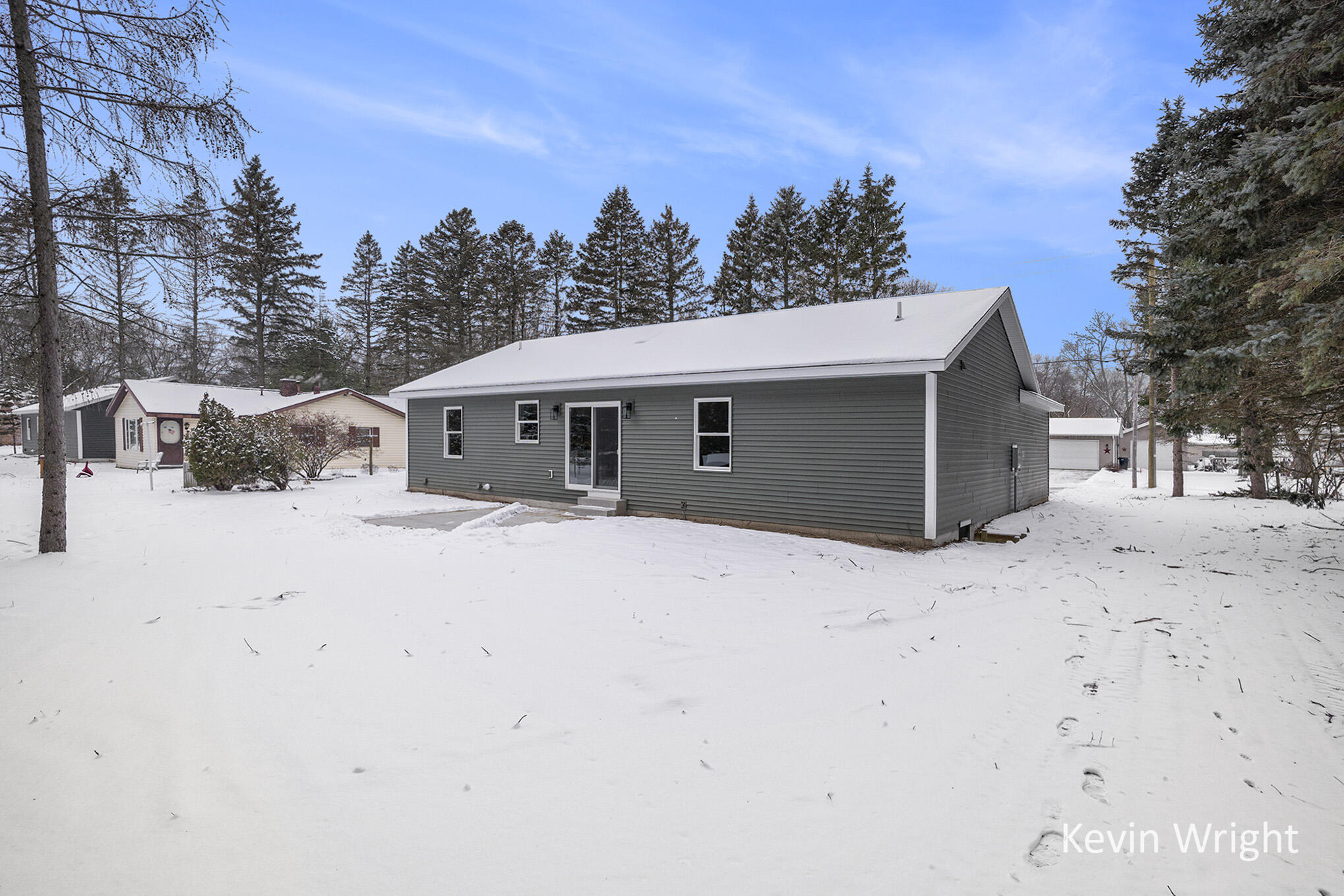 877 Amity Avenue Muskegon MI 49442
