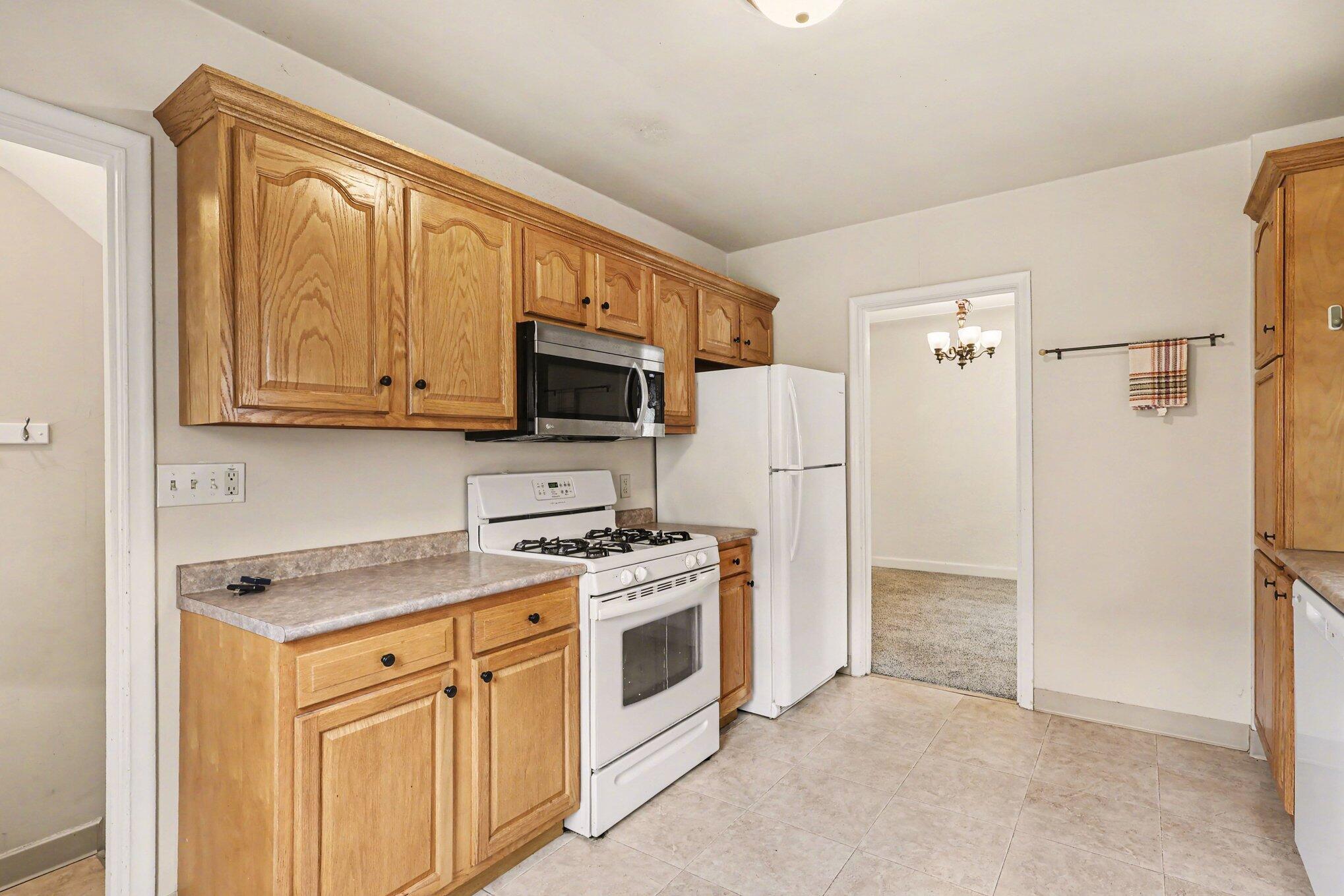 2129 Miner Avenue Muskegon MI 49441