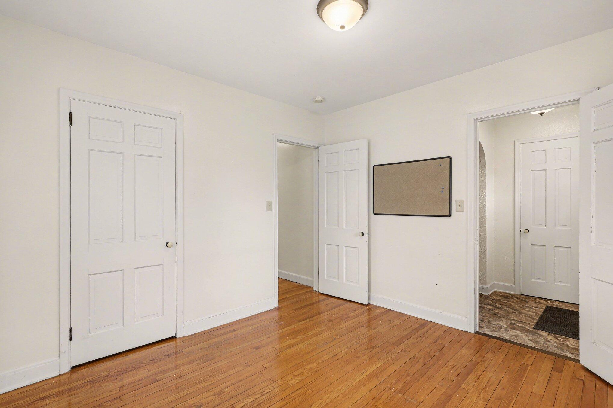 2129 Miner Avenue Muskegon MI 49441