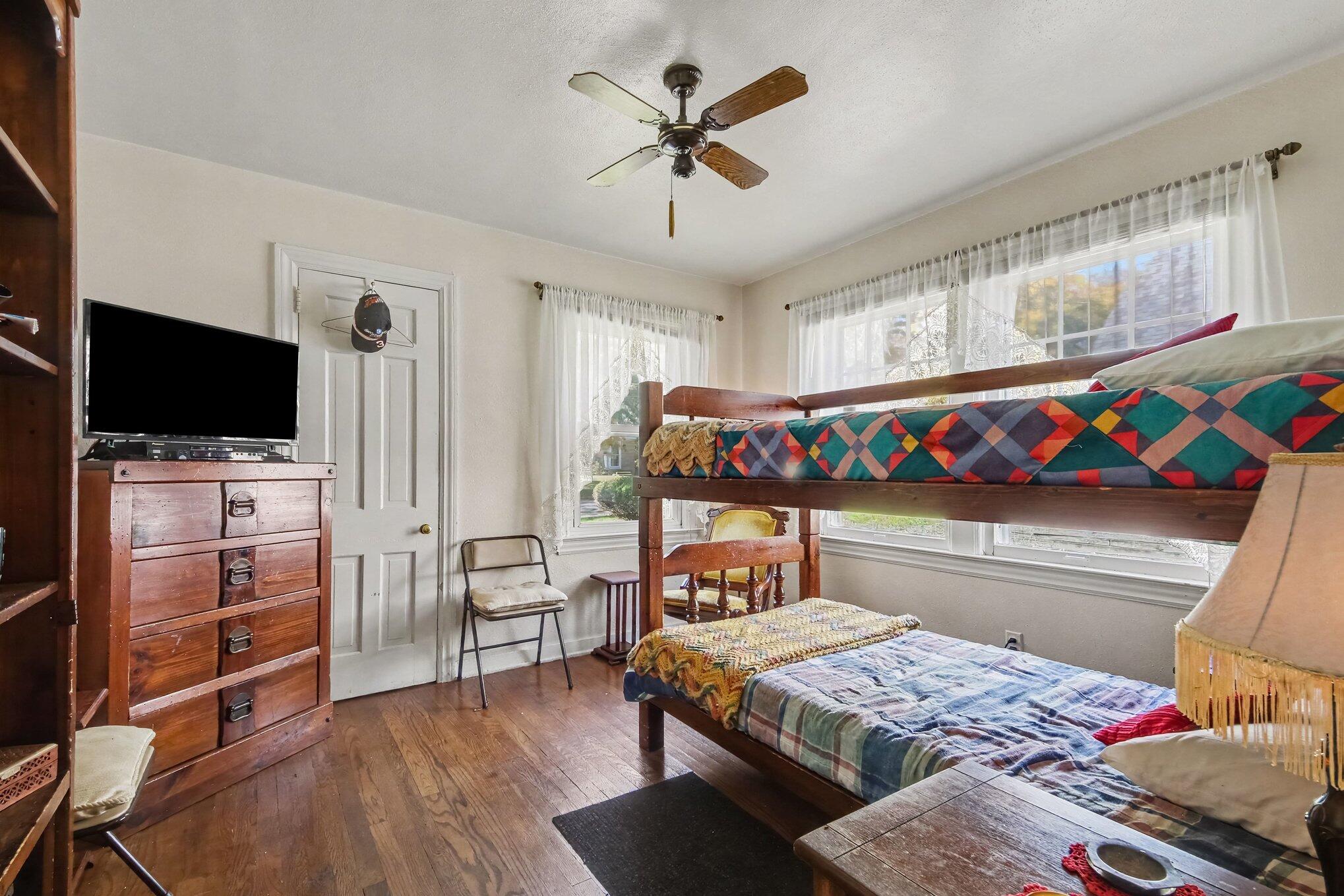 716 Maridell Avenue NW Grand Rapids MI 49504