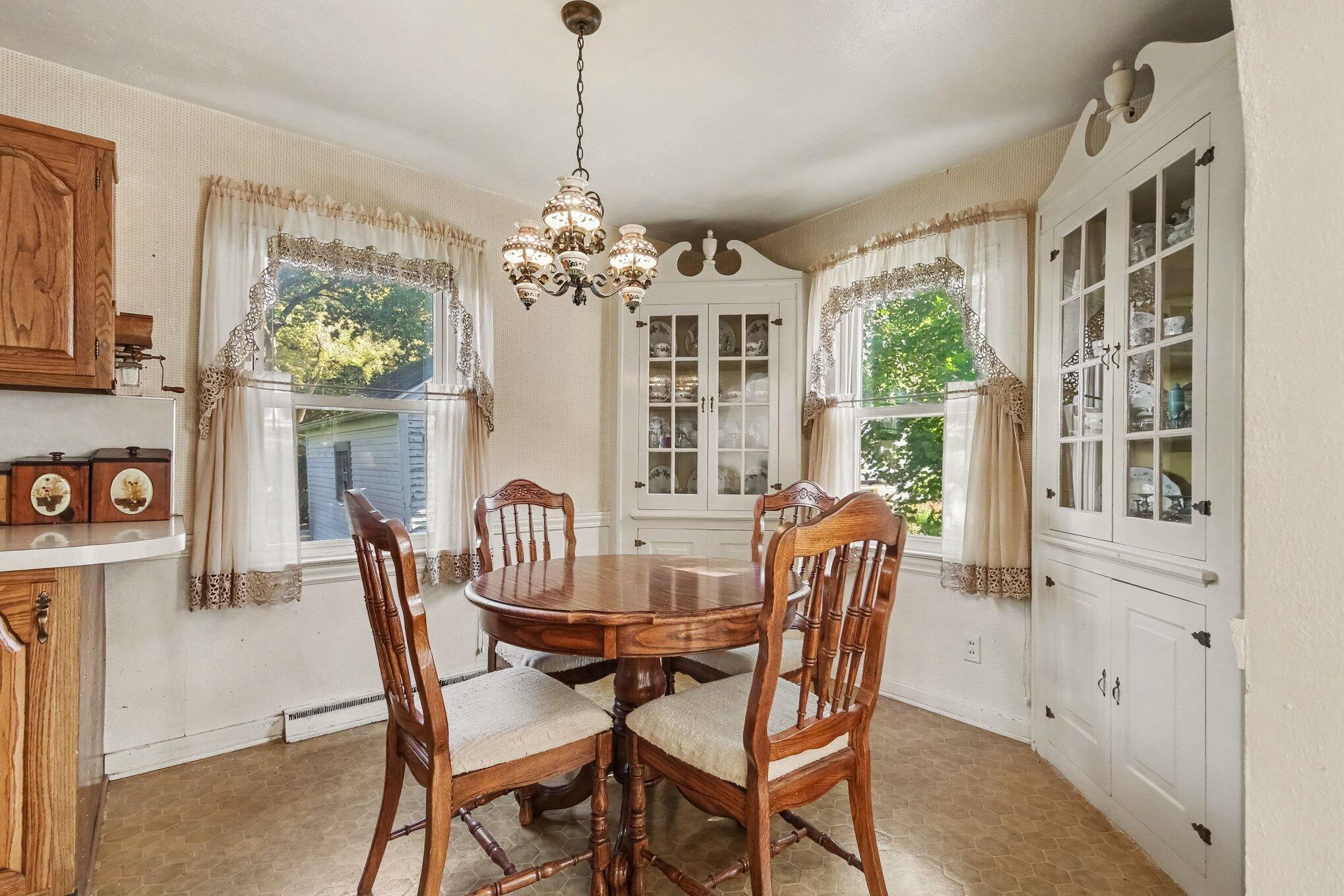716 Maridell Avenue NW Grand Rapids MI 49504