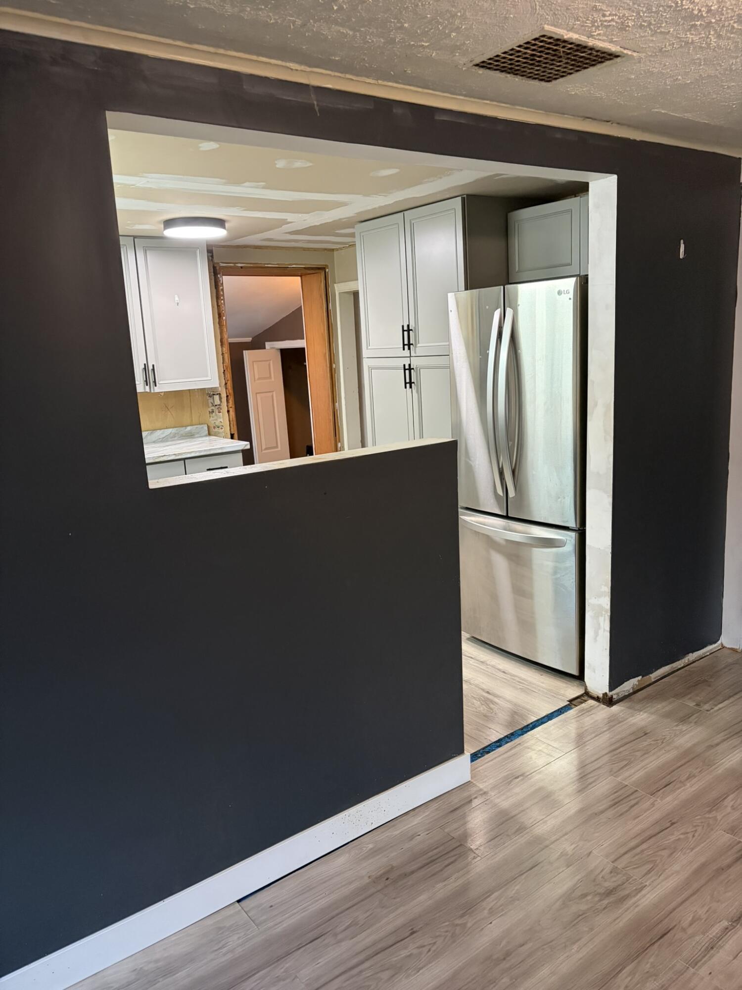569 Porter Road Norton Shores MI 49441
