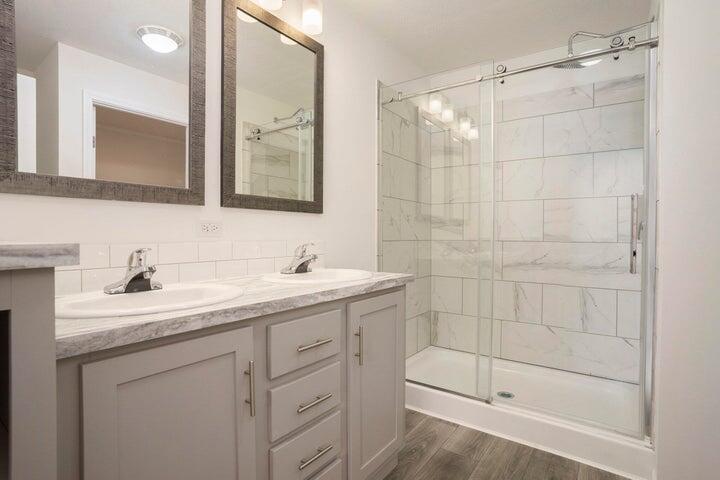 1283 E Ellis Road Norton Shores MI 49441