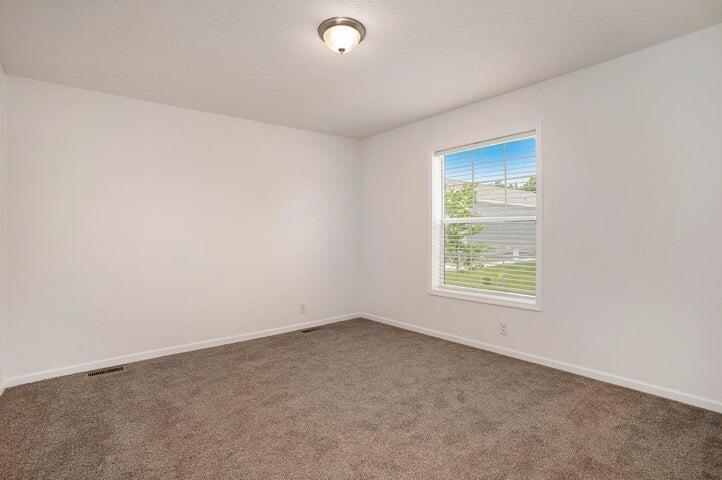 1283 E Ellis Road Norton Shores MI 49441