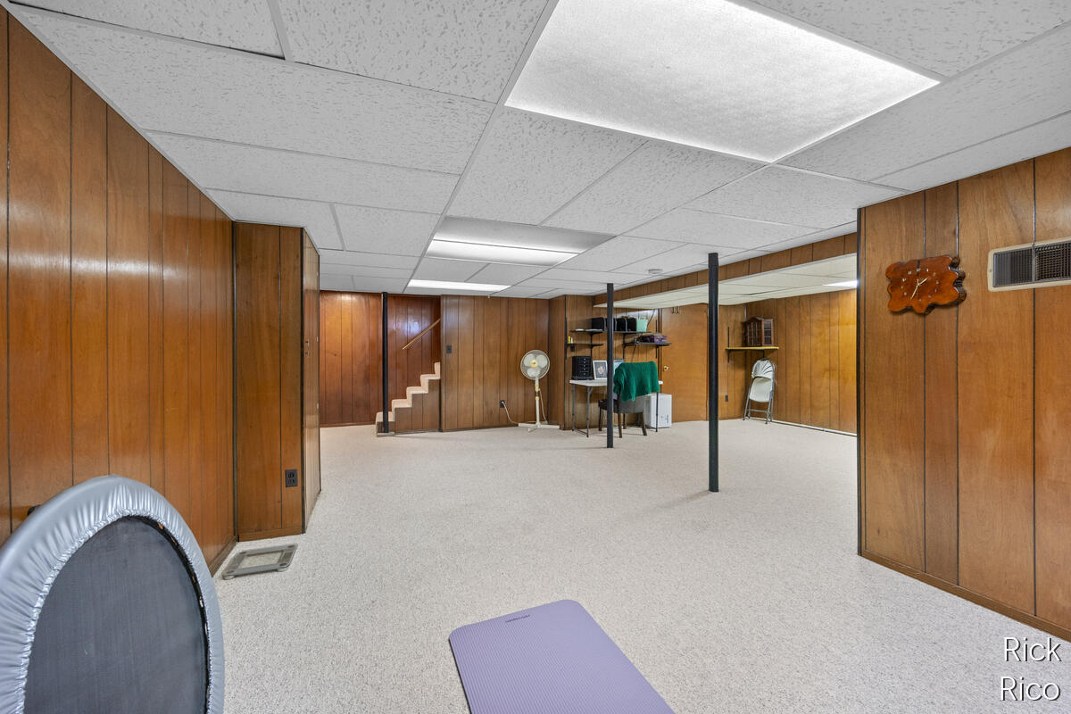 5434 Edgelawn Drive SE Grand Rapids MI 49508