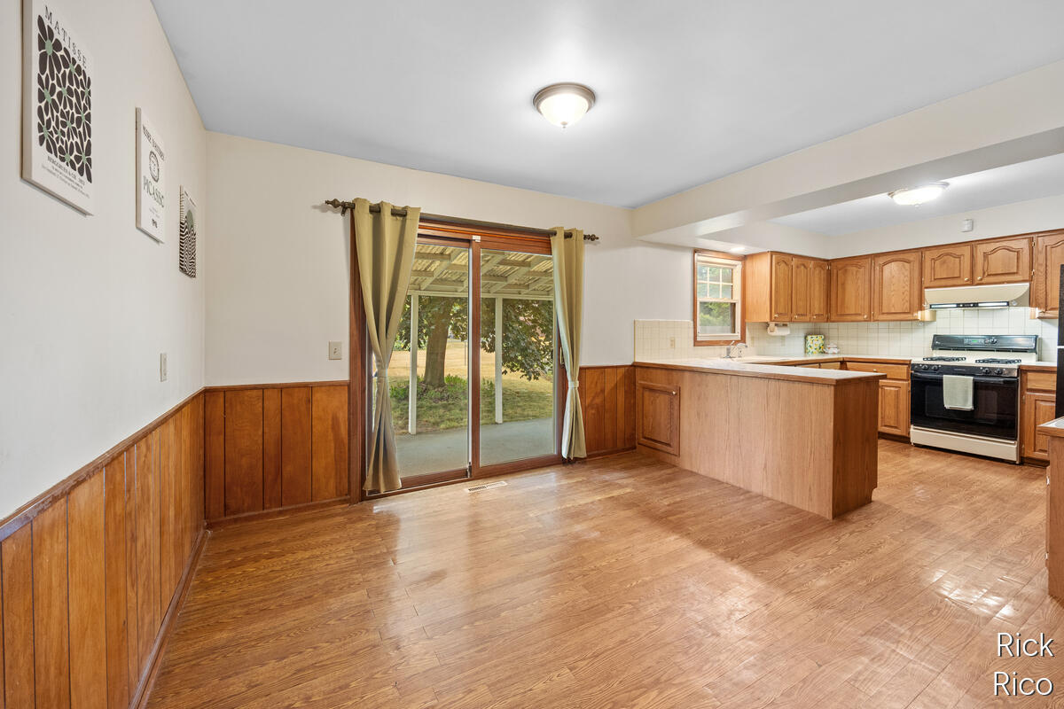 5434 Edgelawn Drive SE Grand Rapids MI 49508