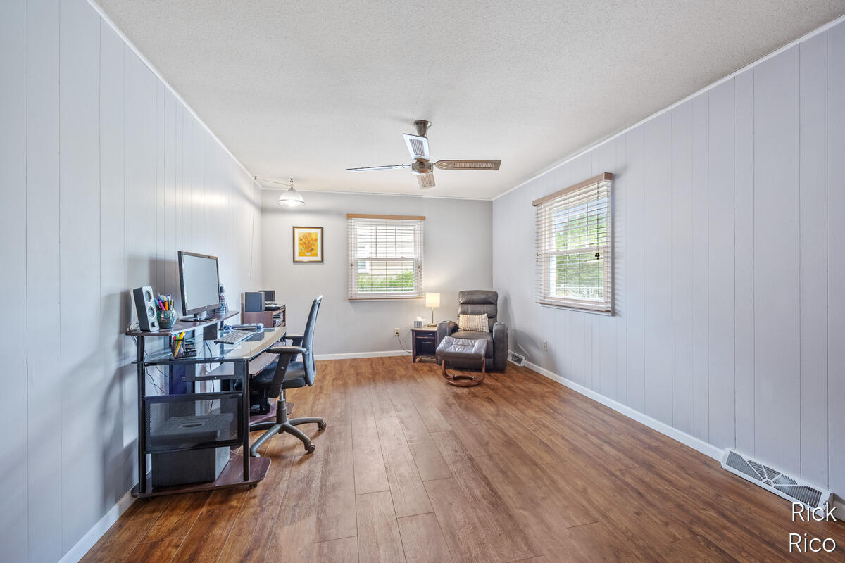 5434 Edgelawn Drive SE Grand Rapids MI 49508