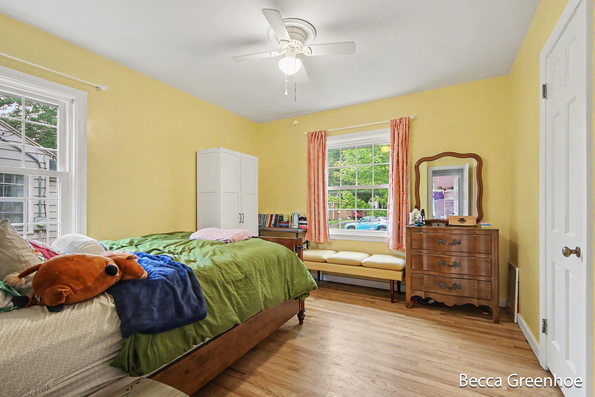 2448 Belfast Avenue SE Grand Rapids MI 49507