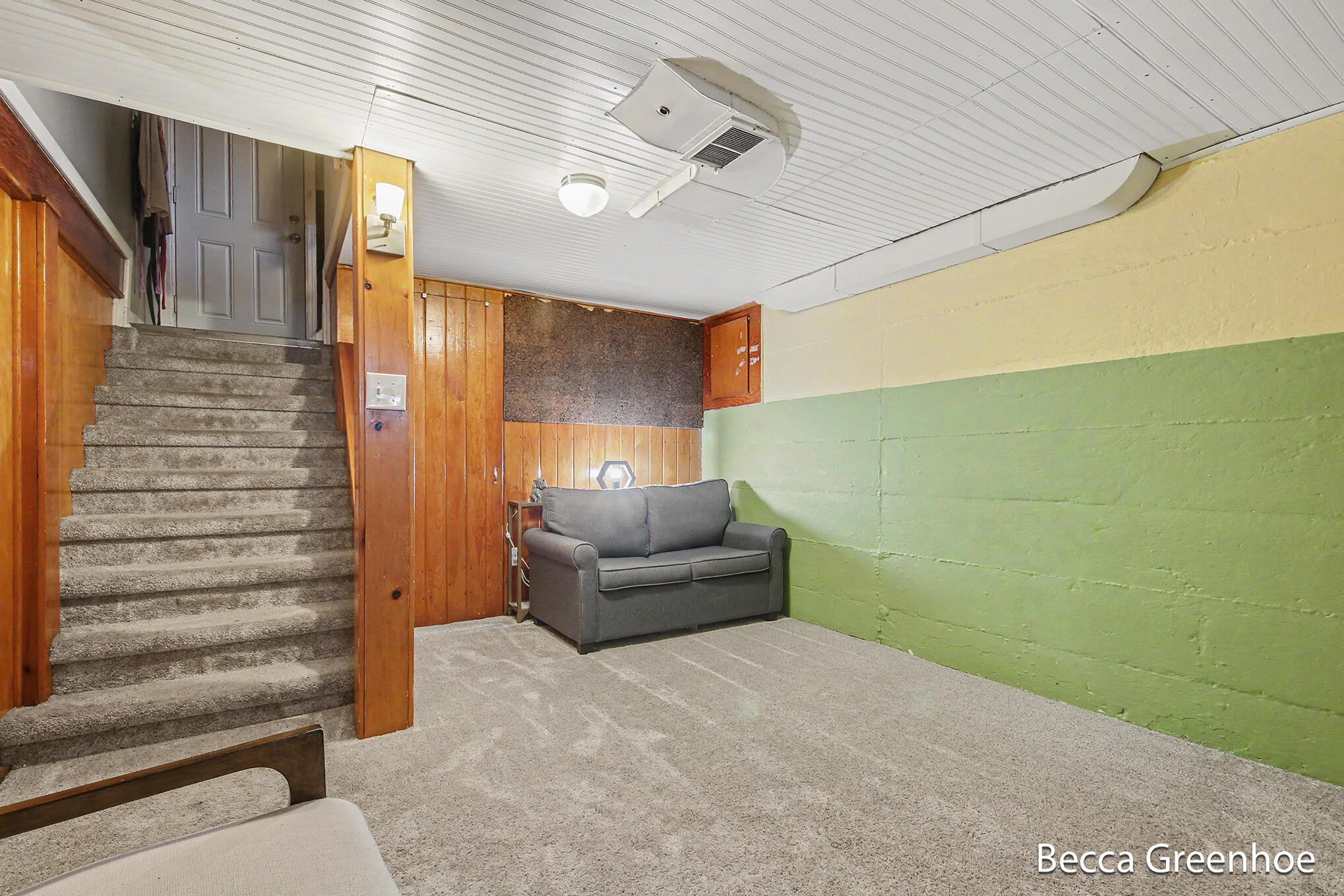 2448 Belfast Avenue SE Grand Rapids MI 49507
