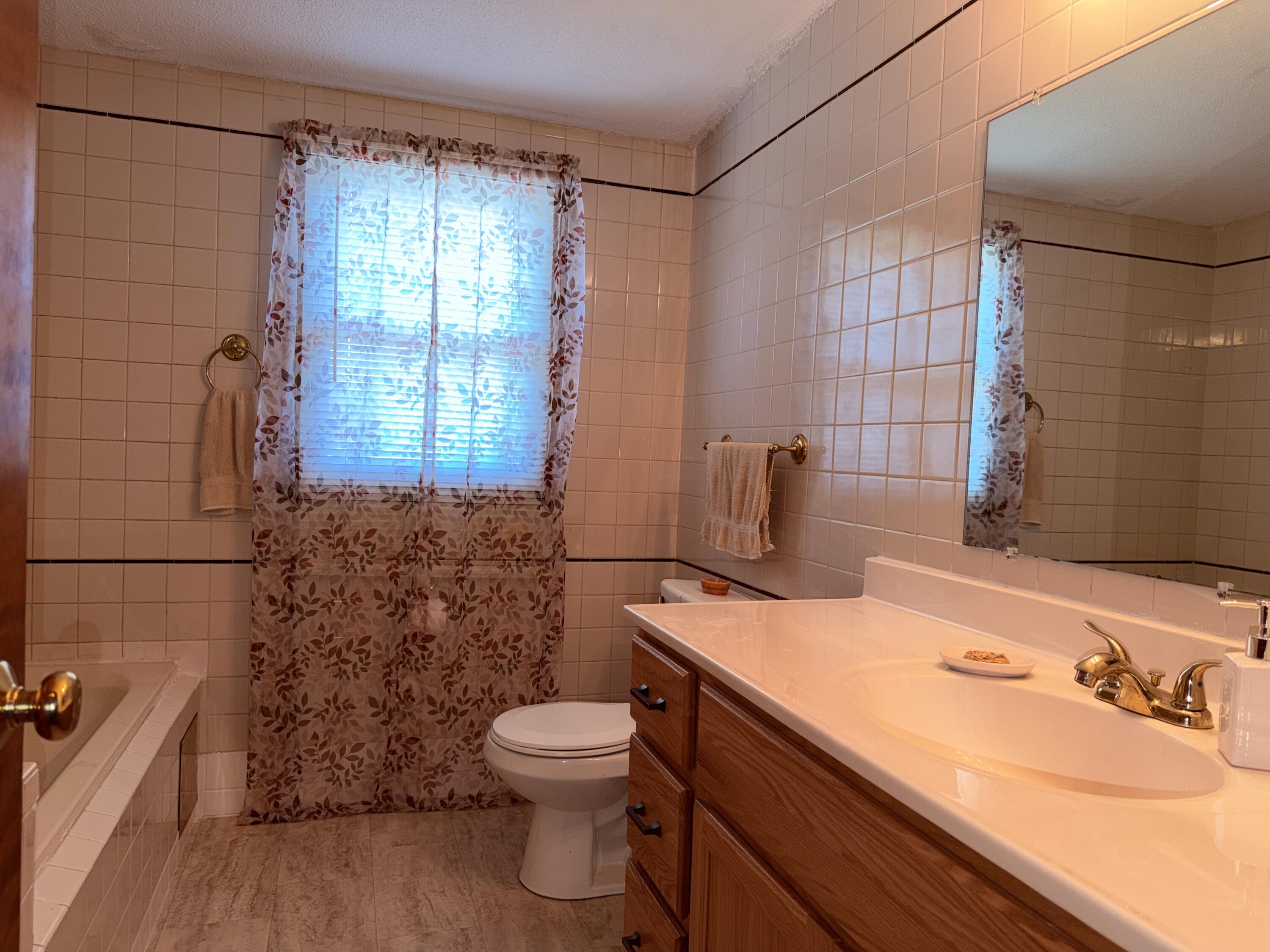2334 Josephine Avenue Muskegon MI 49444