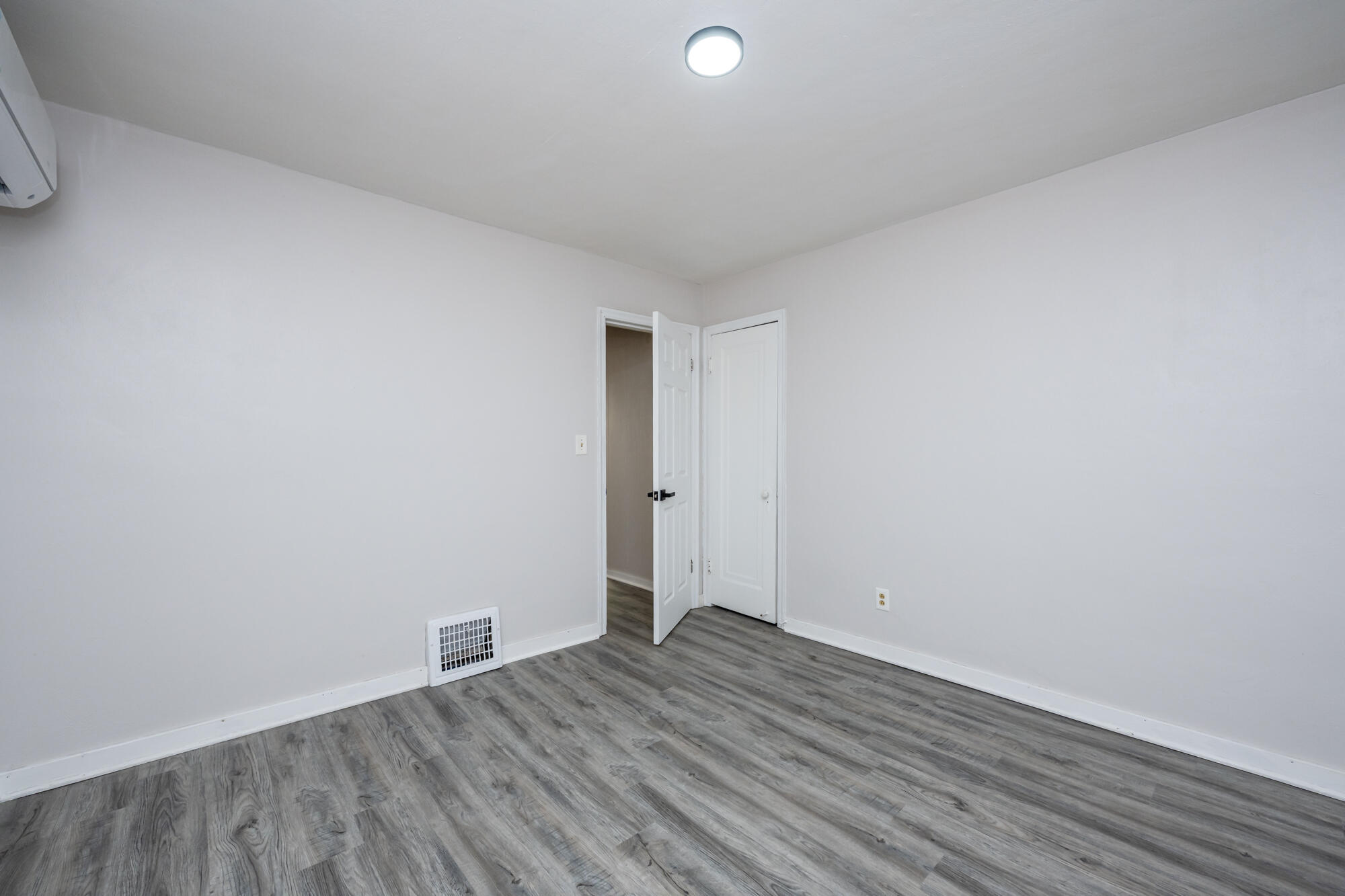 1309 Agard Avenue Benton Harbor MI 49022