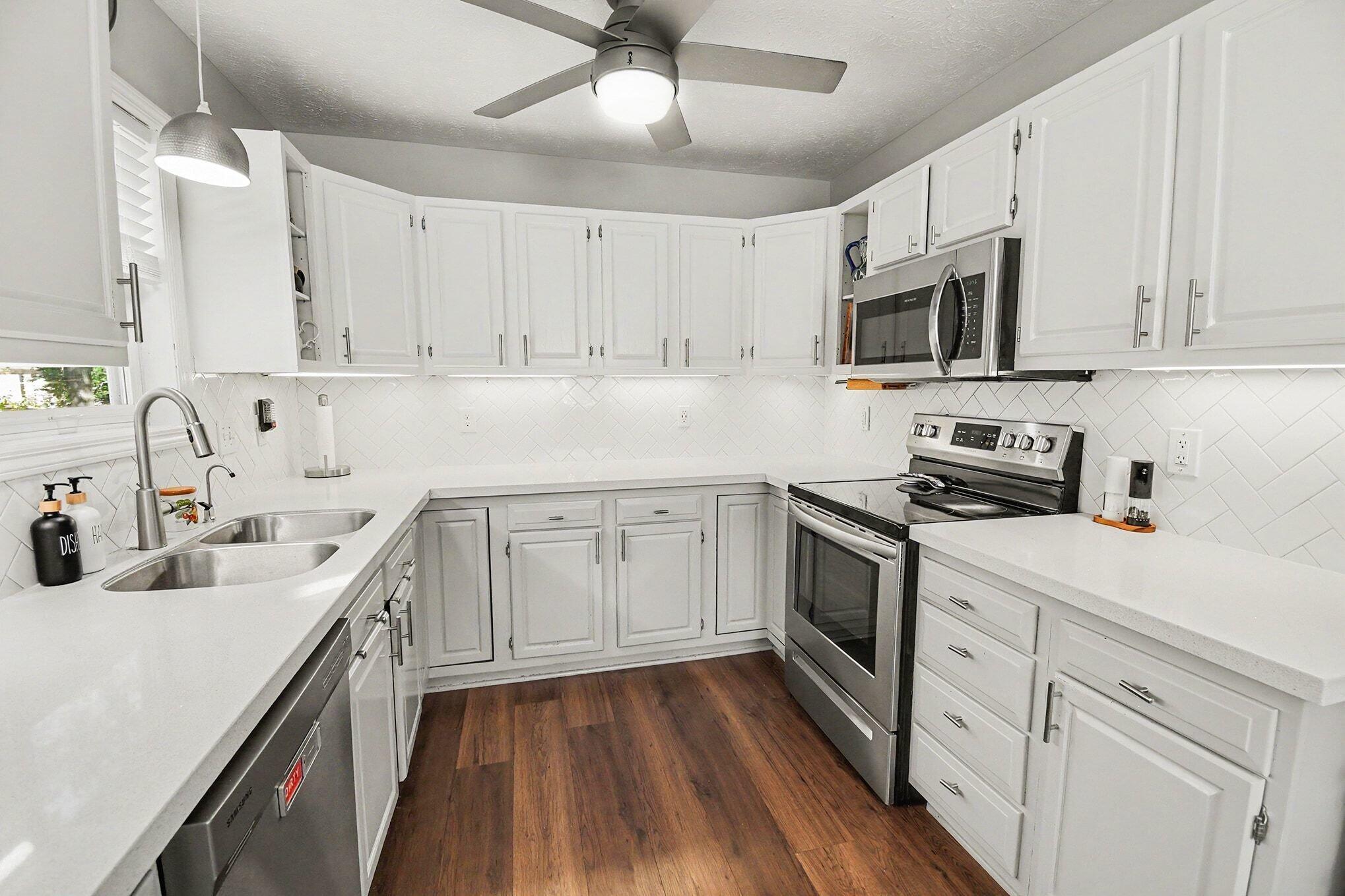 617 Avanti Street NW Grand Rapids MI 49504
