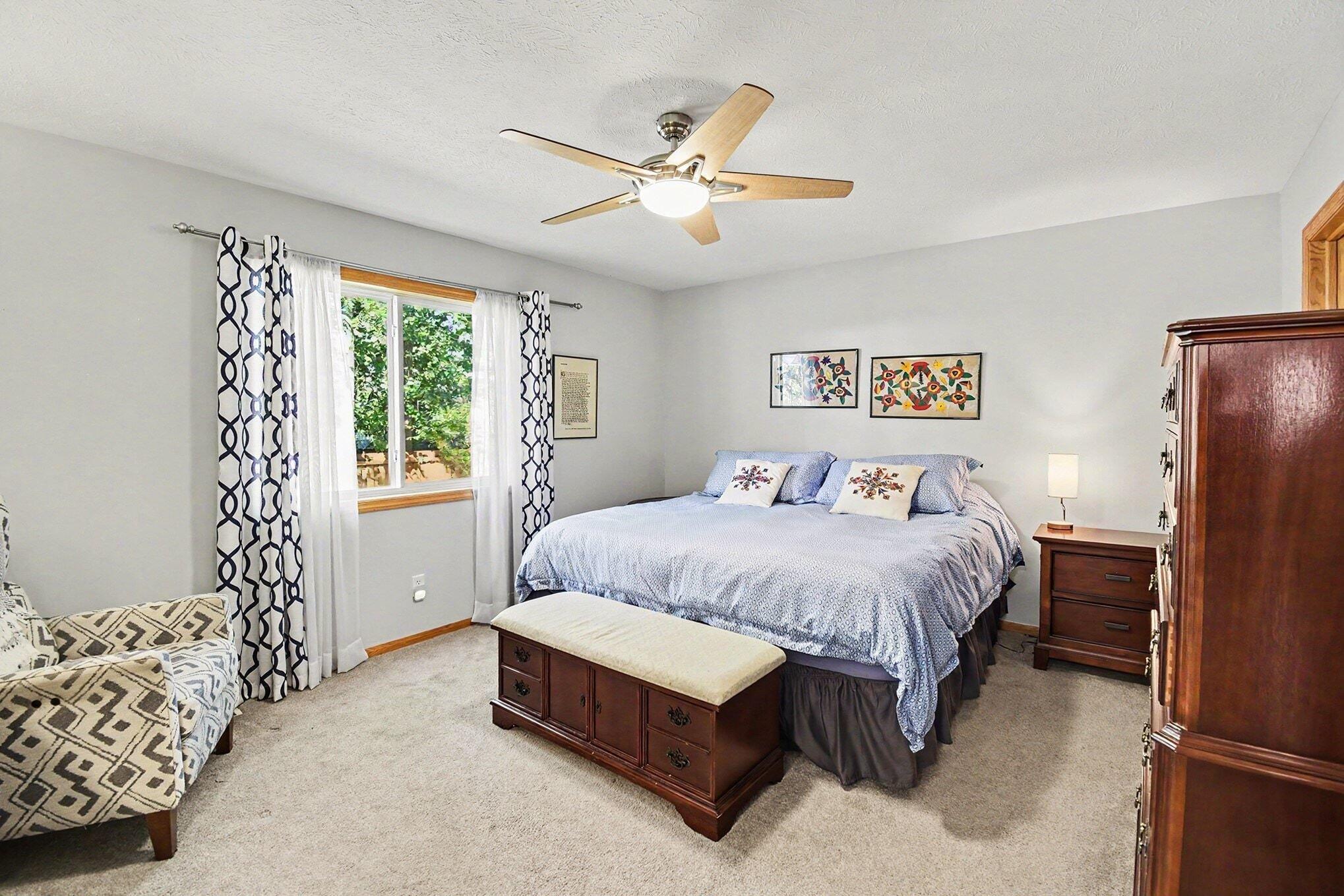 617 Avanti Street NW Grand Rapids MI 49504
