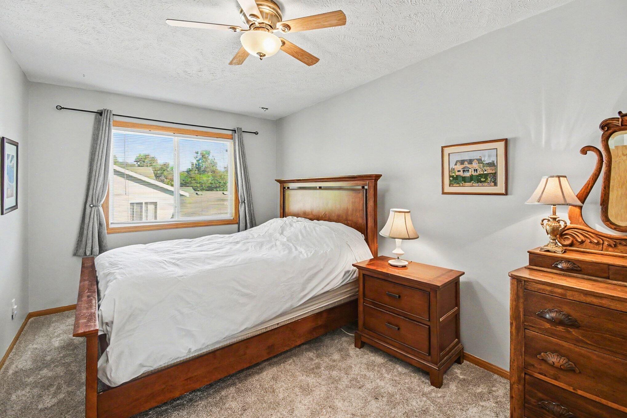 617 Avanti Street NW Grand Rapids MI 49504