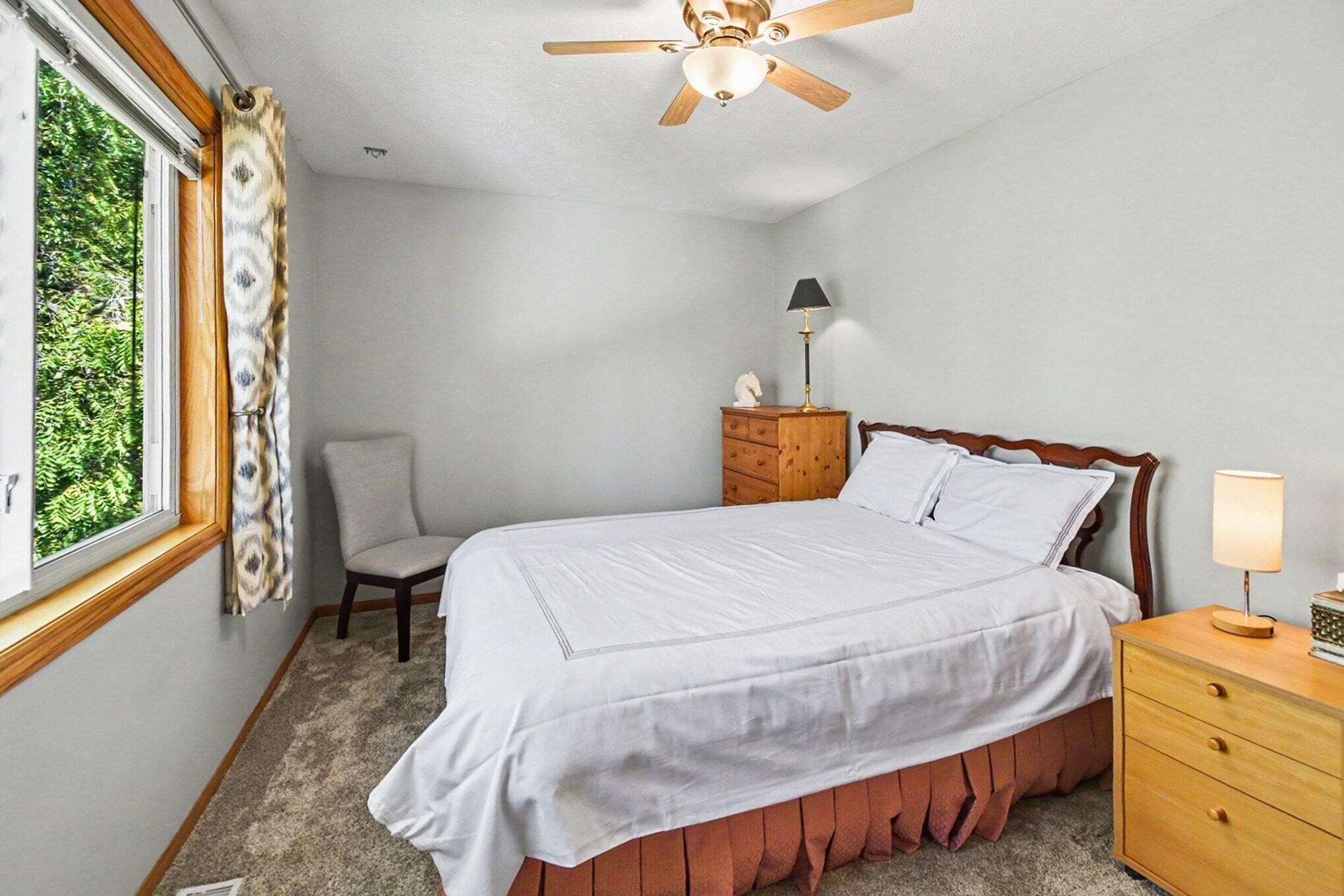 617 Avanti Street NW Grand Rapids MI 49504