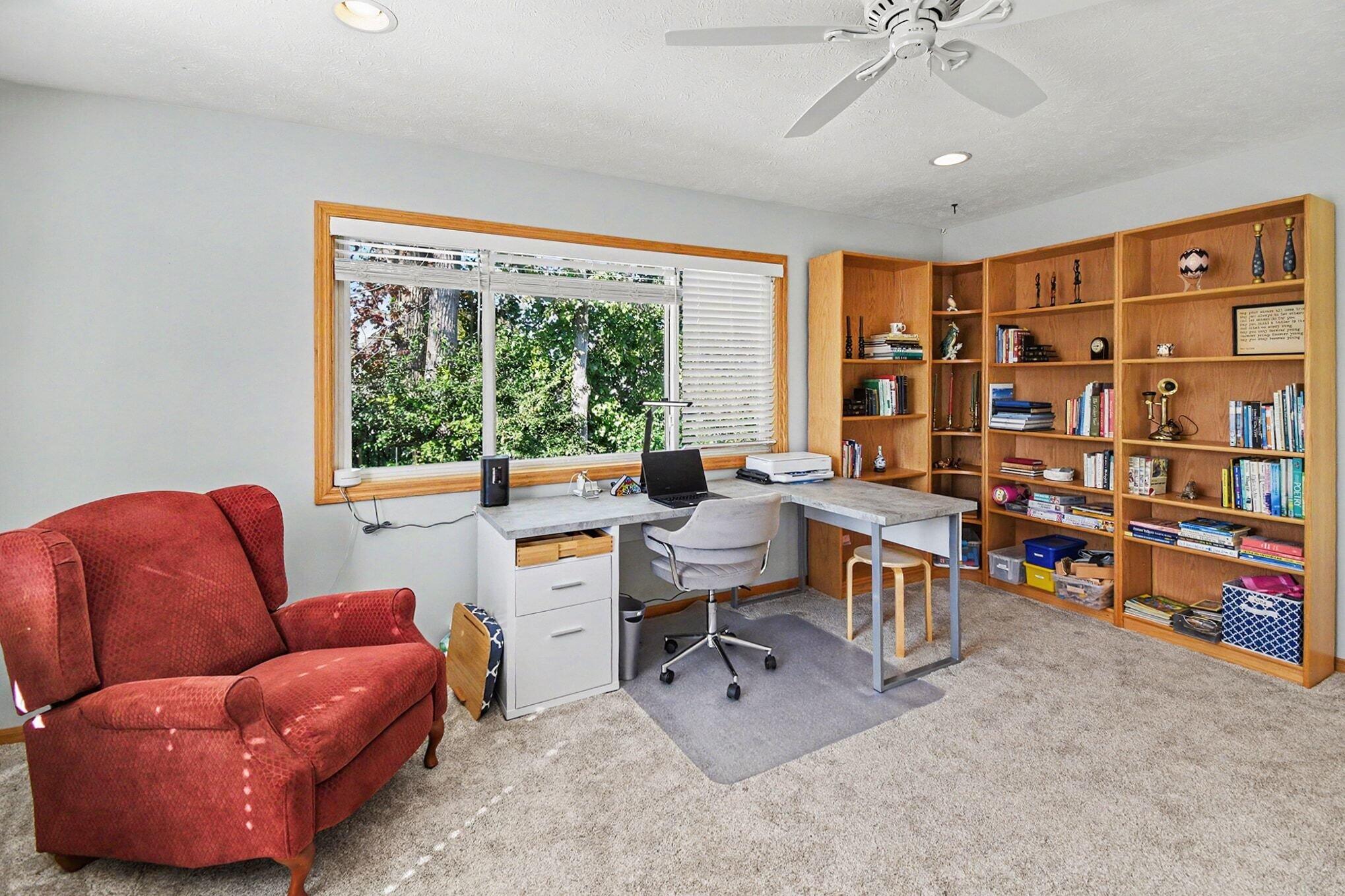 617 Avanti Street NW Grand Rapids MI 49504
