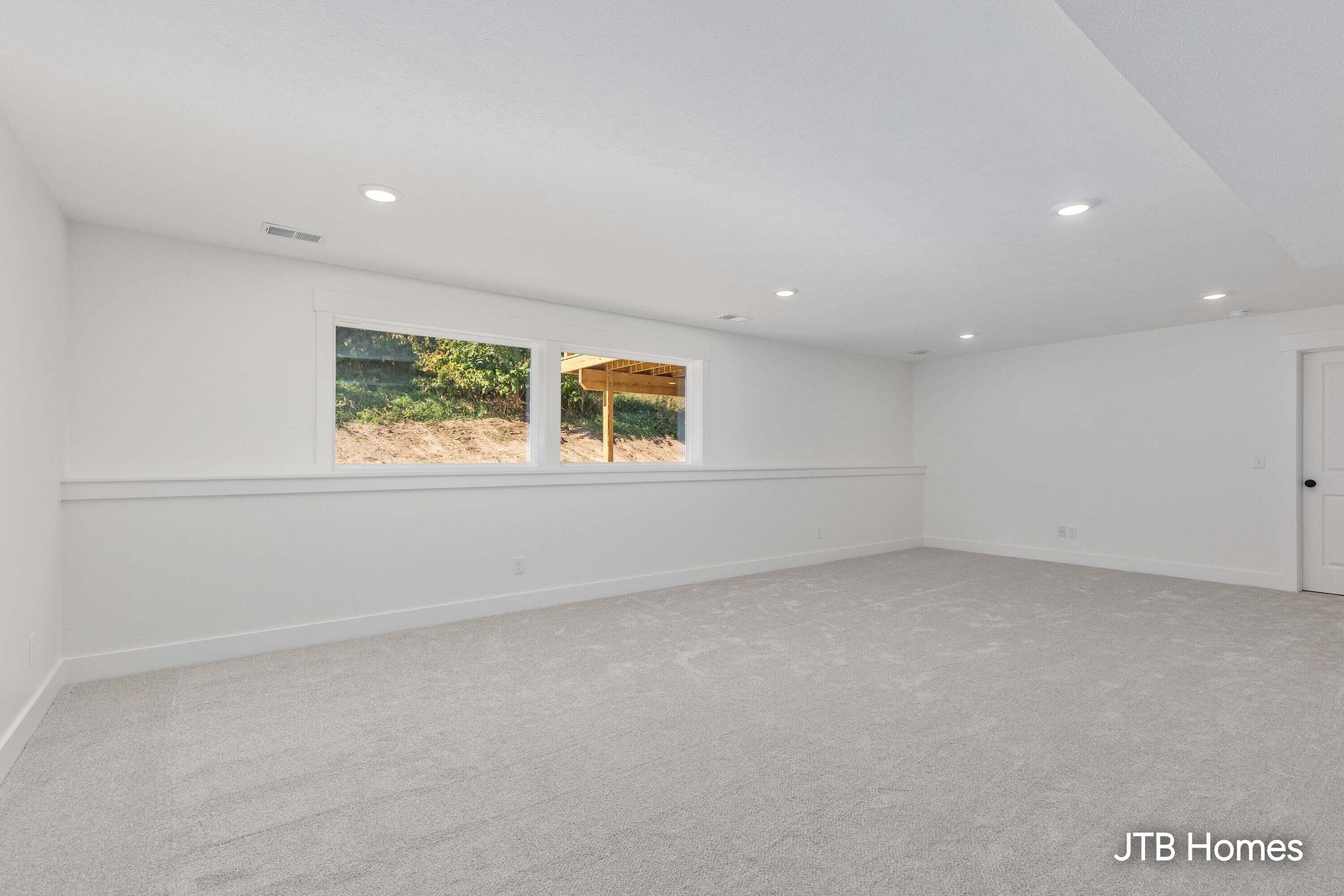 12573 Riverton Road Grand Haven MI 49417