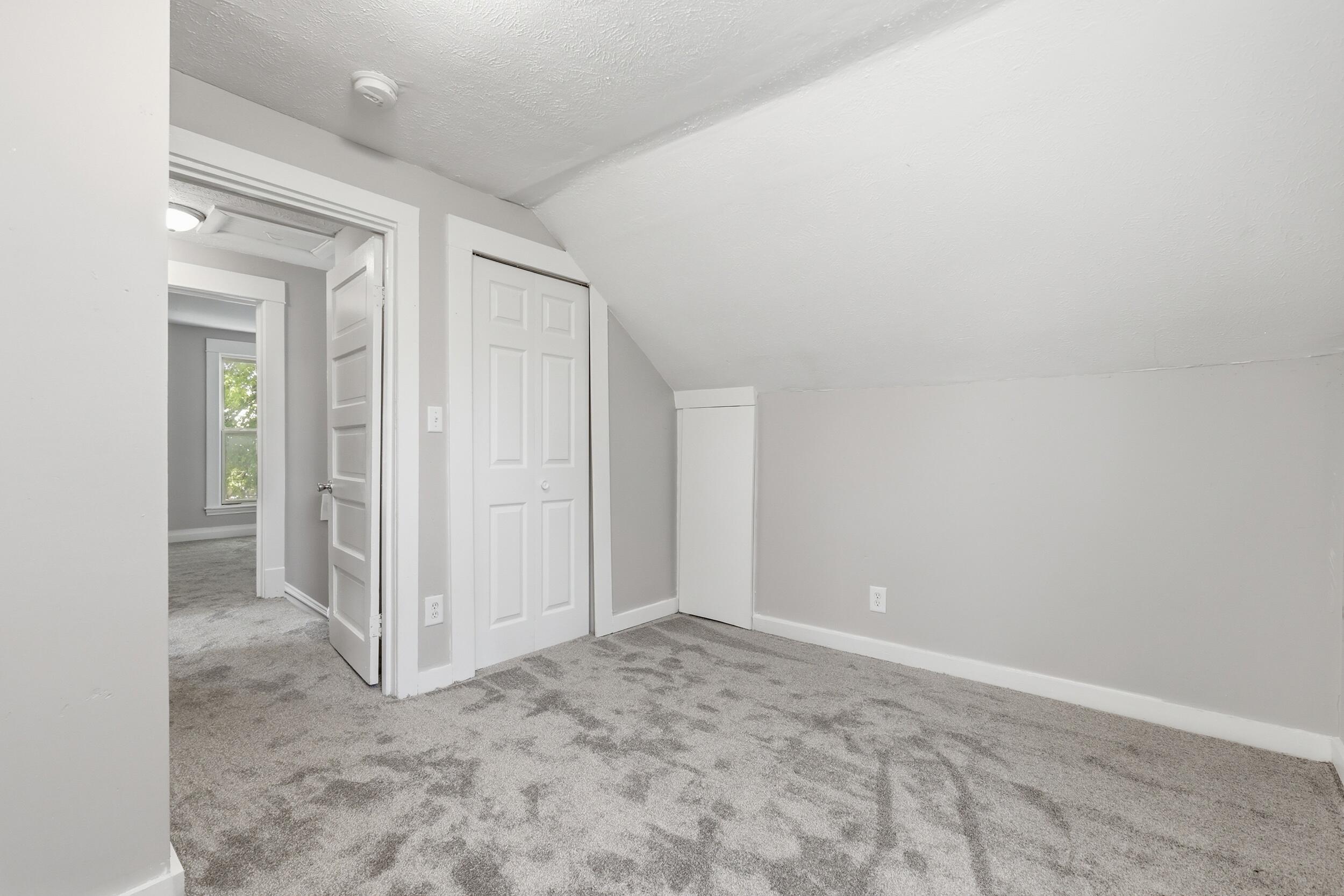 1128 Sigsbee Street SE Grand Rapids MI 49506