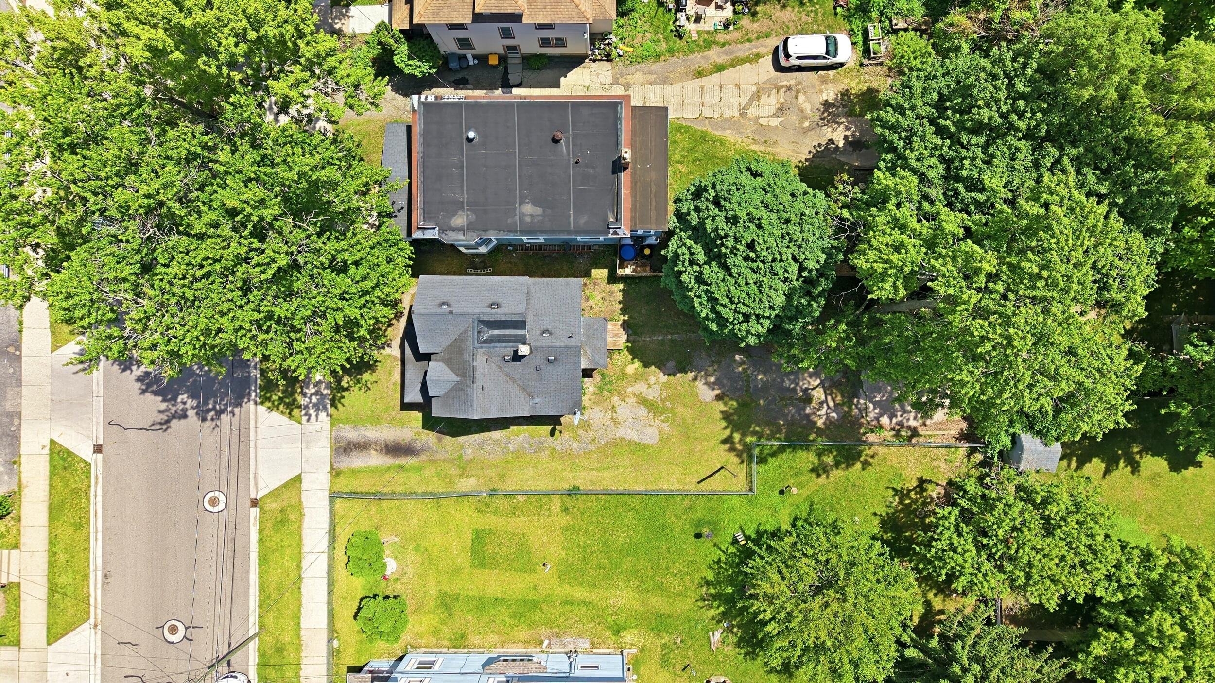 1128 Sigsbee Street SE Grand Rapids MI 49506