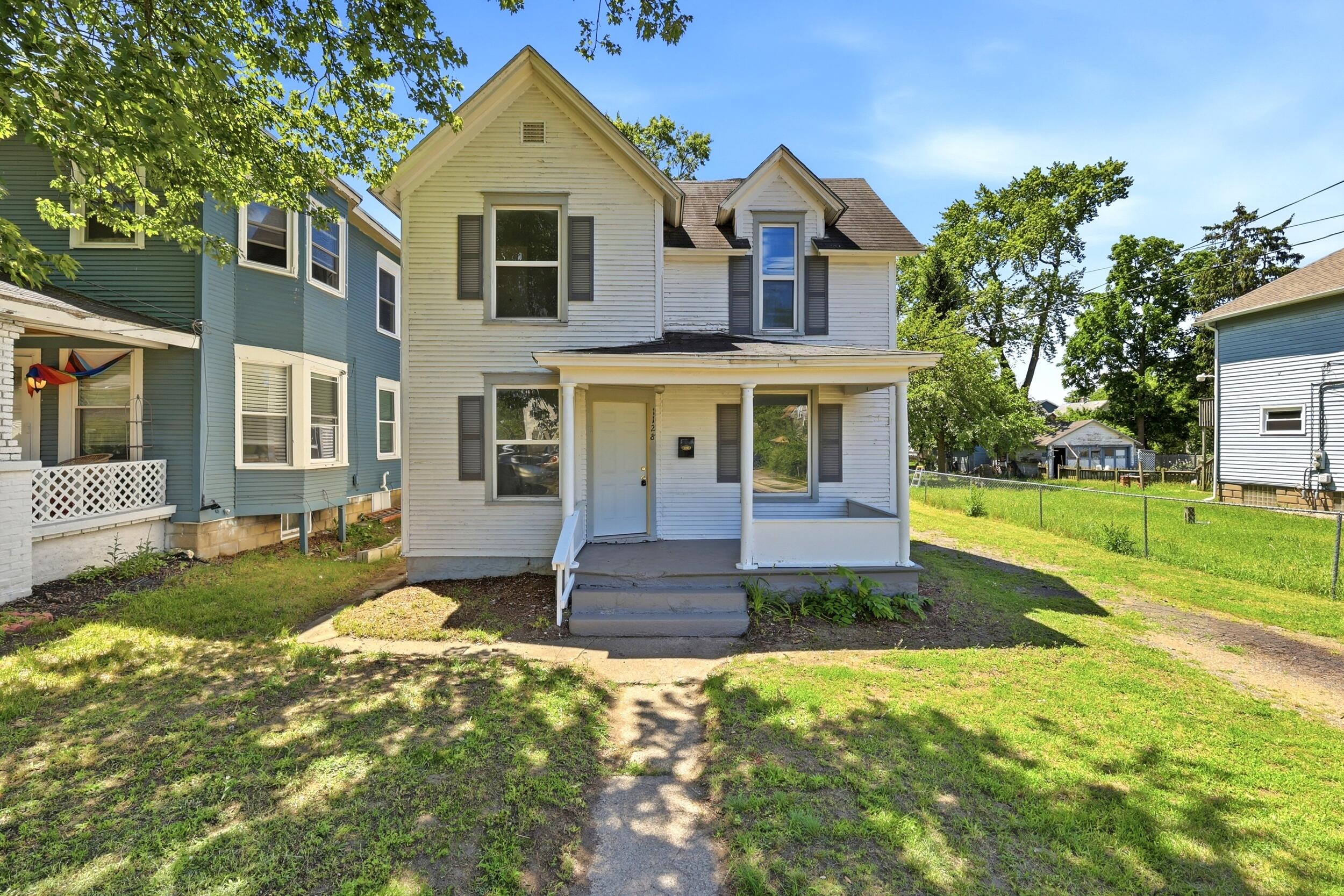 1128 Sigsbee Street SE Grand Rapids MI 49506