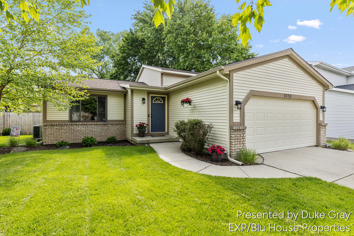 3232 Brook Trail SE Grand Rapids MI 49508