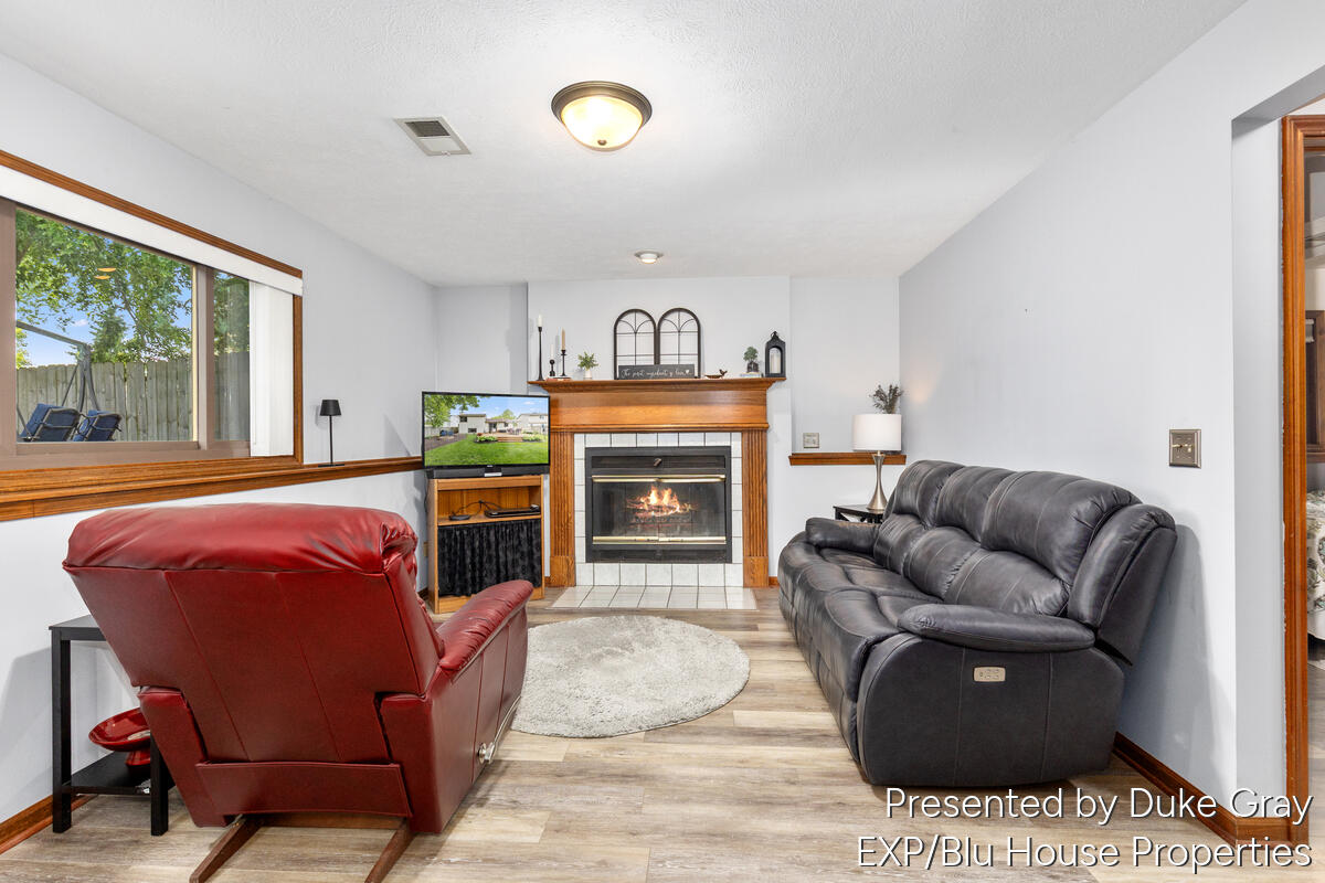 3232 Brook Trail SE Grand Rapids MI 49508
