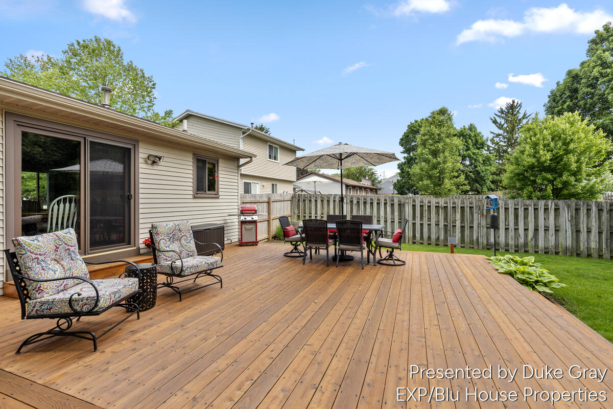 3232 Brook Trail SE Grand Rapids MI 49508