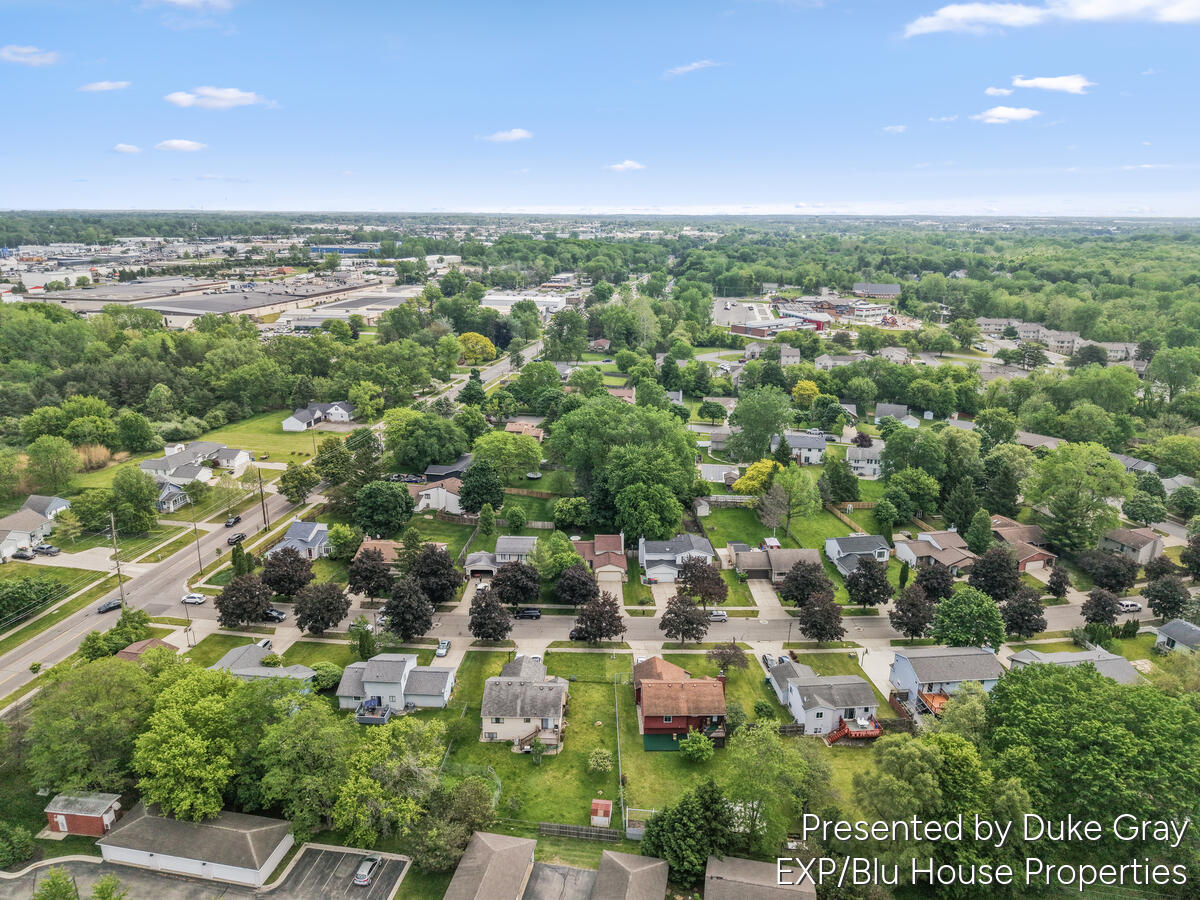3232 Brook Trail SE Grand Rapids MI 49508
