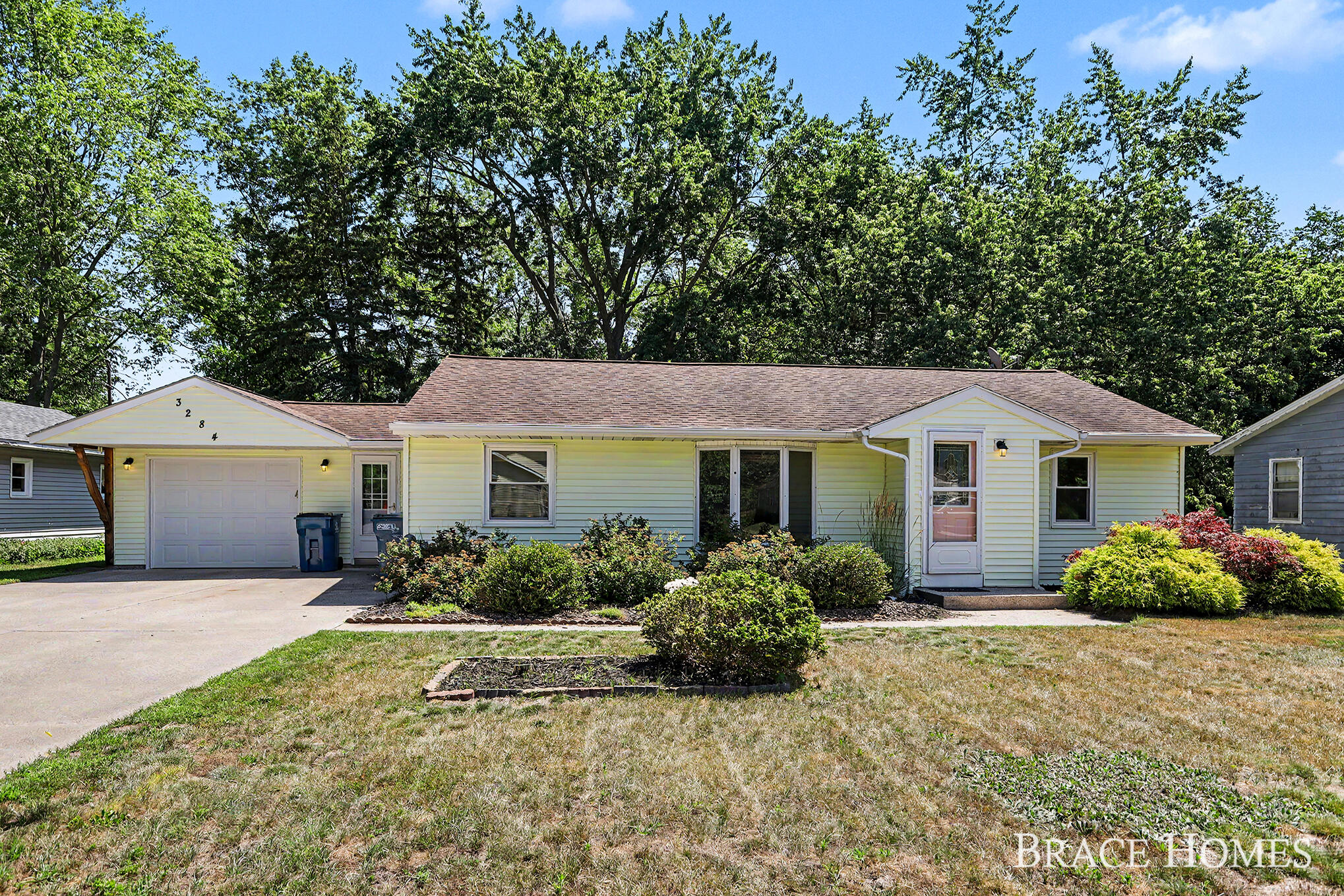 3284 N 146th Avenue Holland MI 49424
