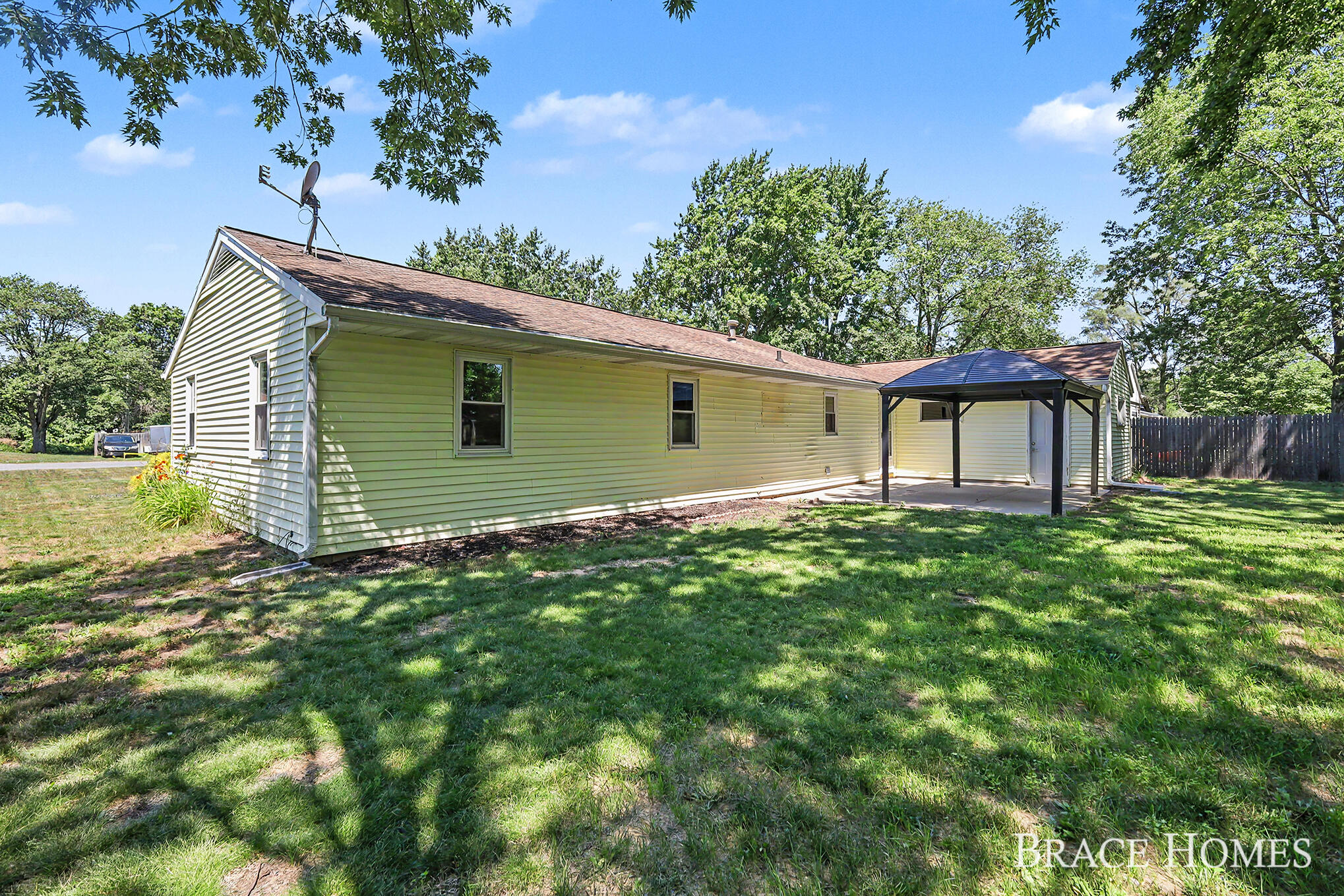 3284 N 146th Avenue Holland MI 49424