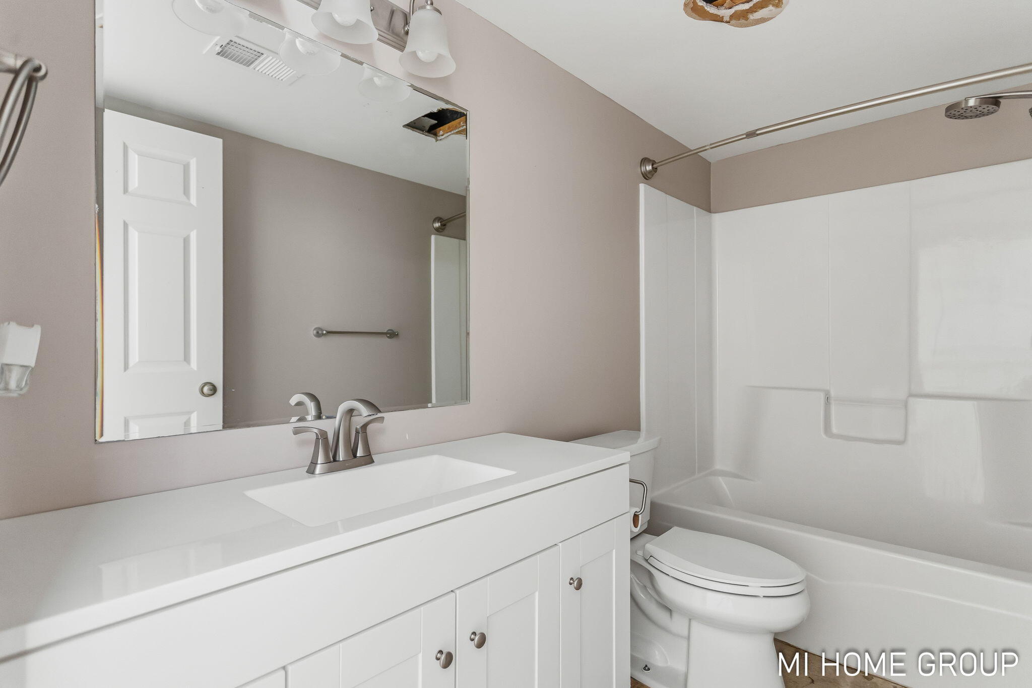 3849 142nd Avenue Holland MI 49424