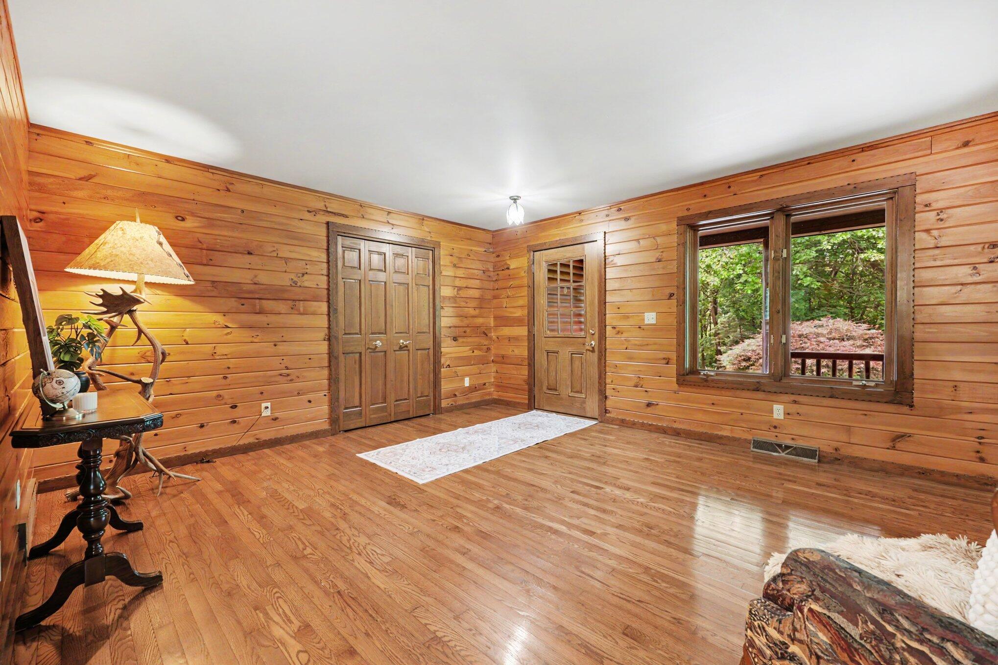 655 Auburn Trail SE Ada MI 49301