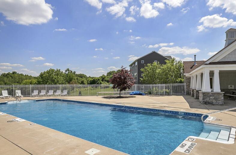 642 Echo Valley NE Rockford MI 49341