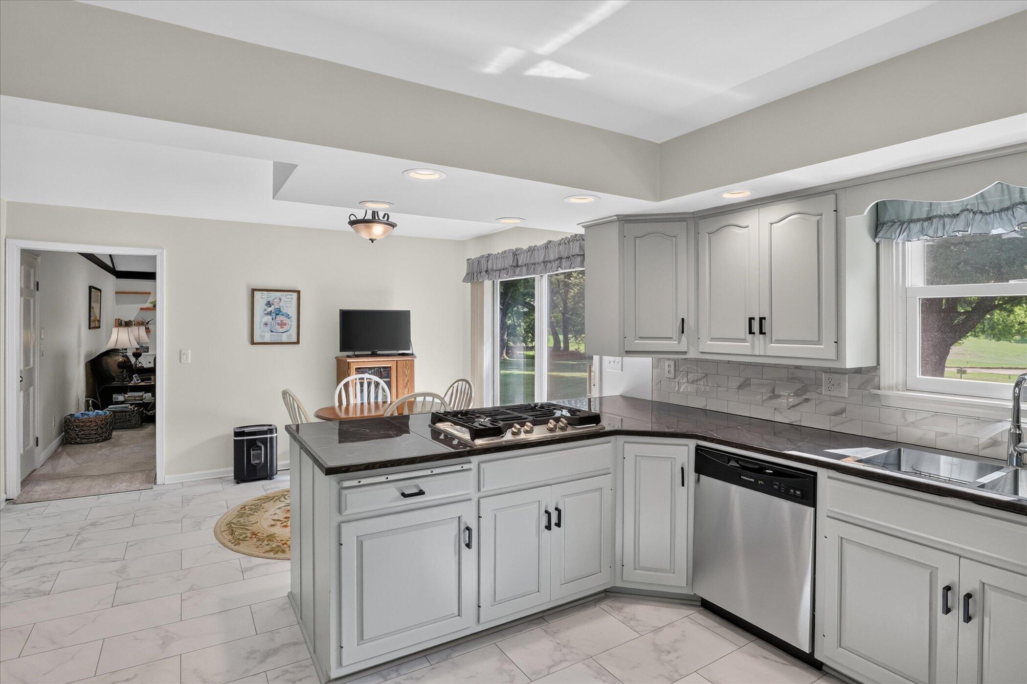 22279 Loupee Drive Cassopolis MI 49031