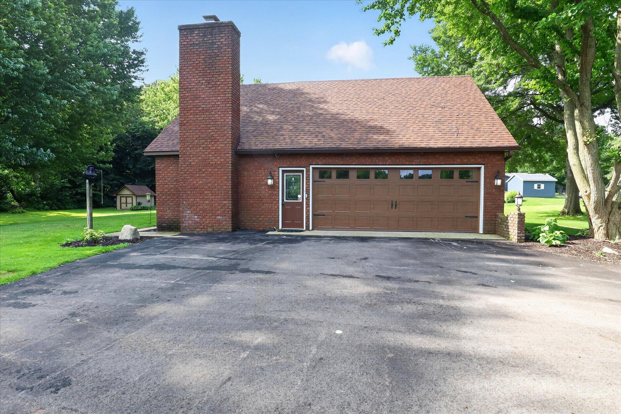 22279 Loupee Drive Cassopolis MI 49031