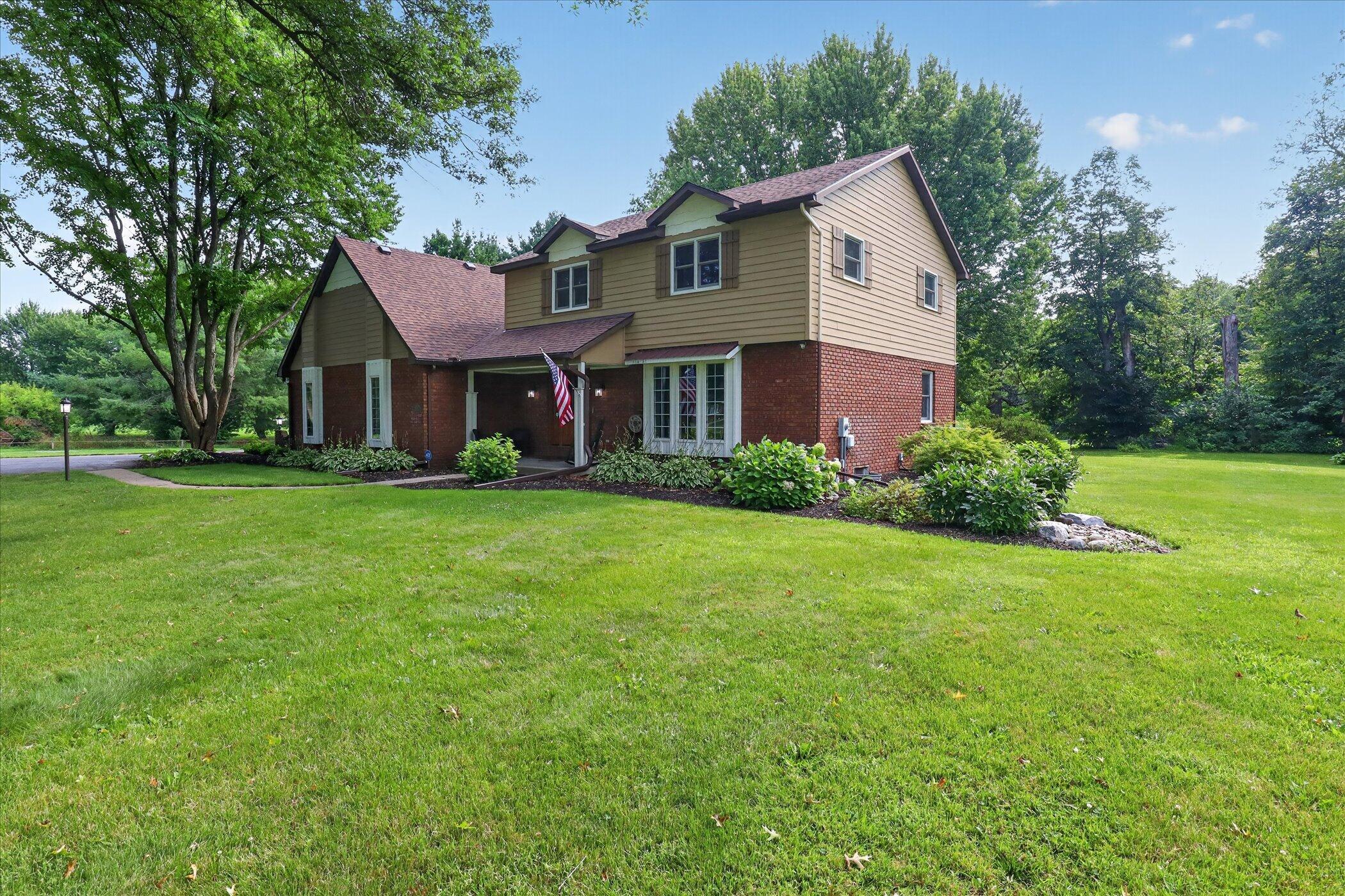 22279 Loupee Drive Cassopolis MI 49031